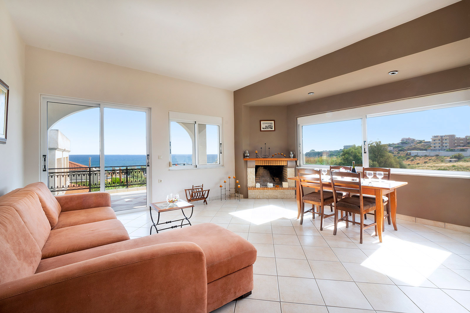 Nektar Luxury Apartment, 2 BD, 300m from the sand