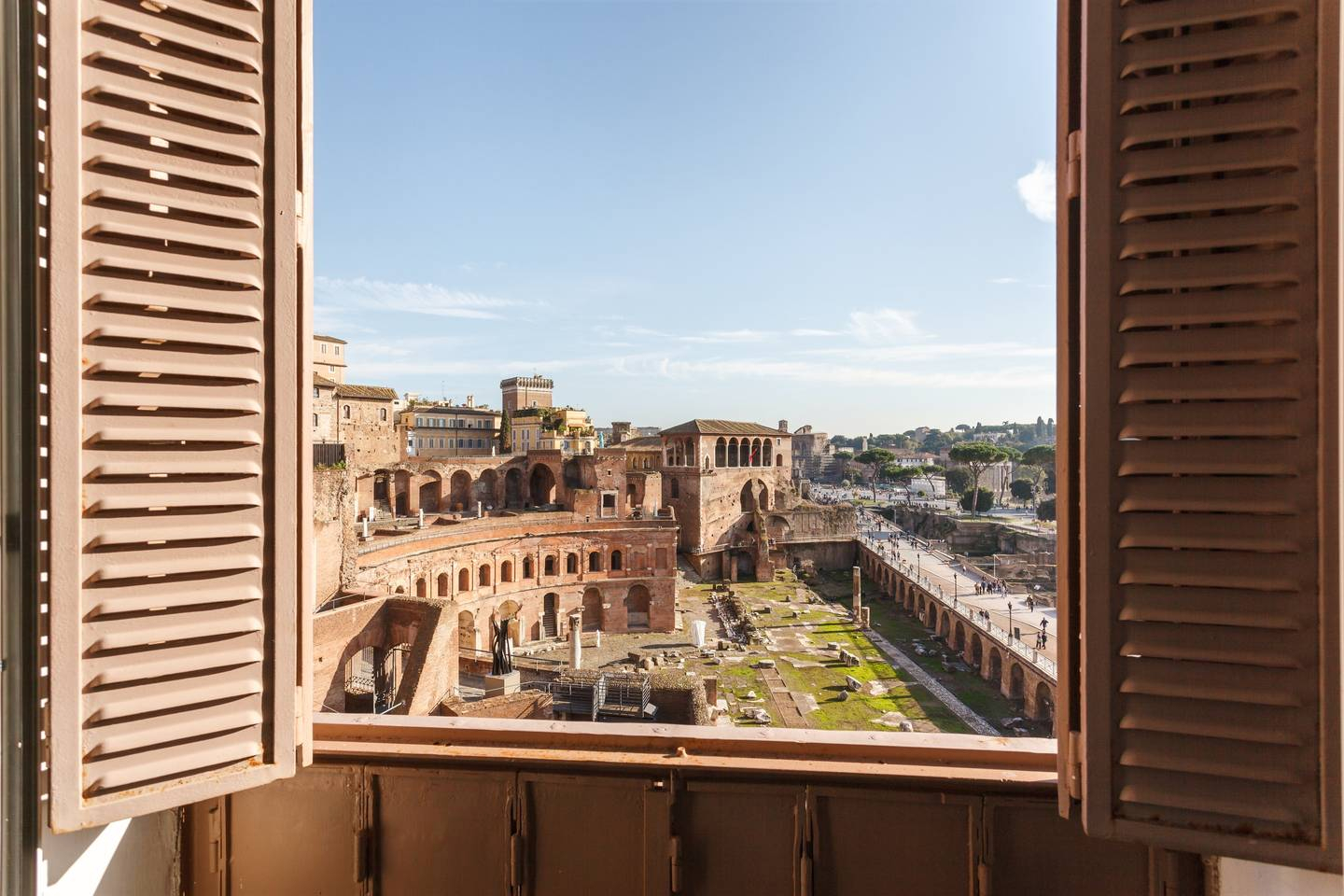 Real Best View Coliseum Luxury Loft History Center
