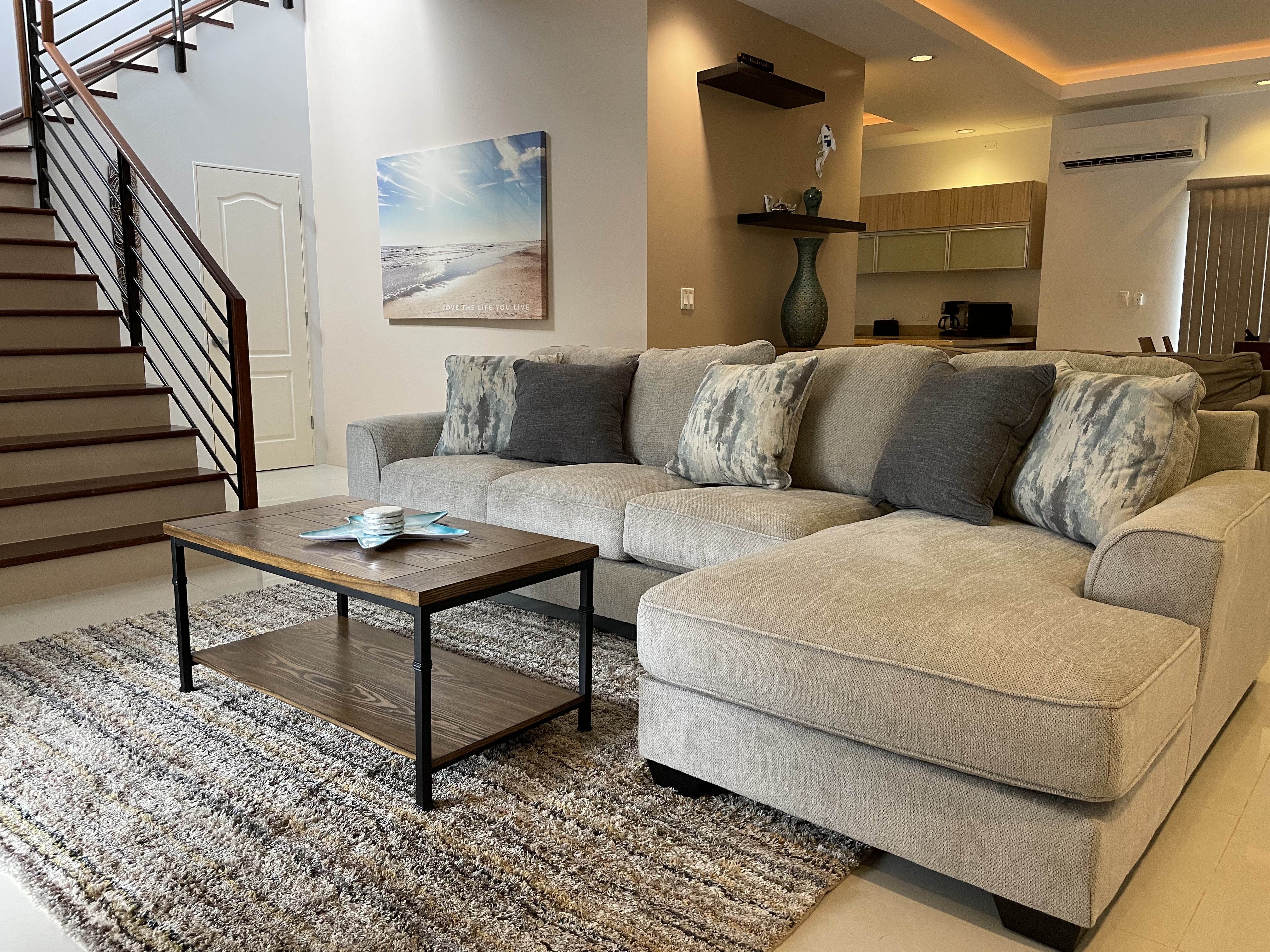 Spacious 3 bdrm condo minutes away from Tumon Bay!