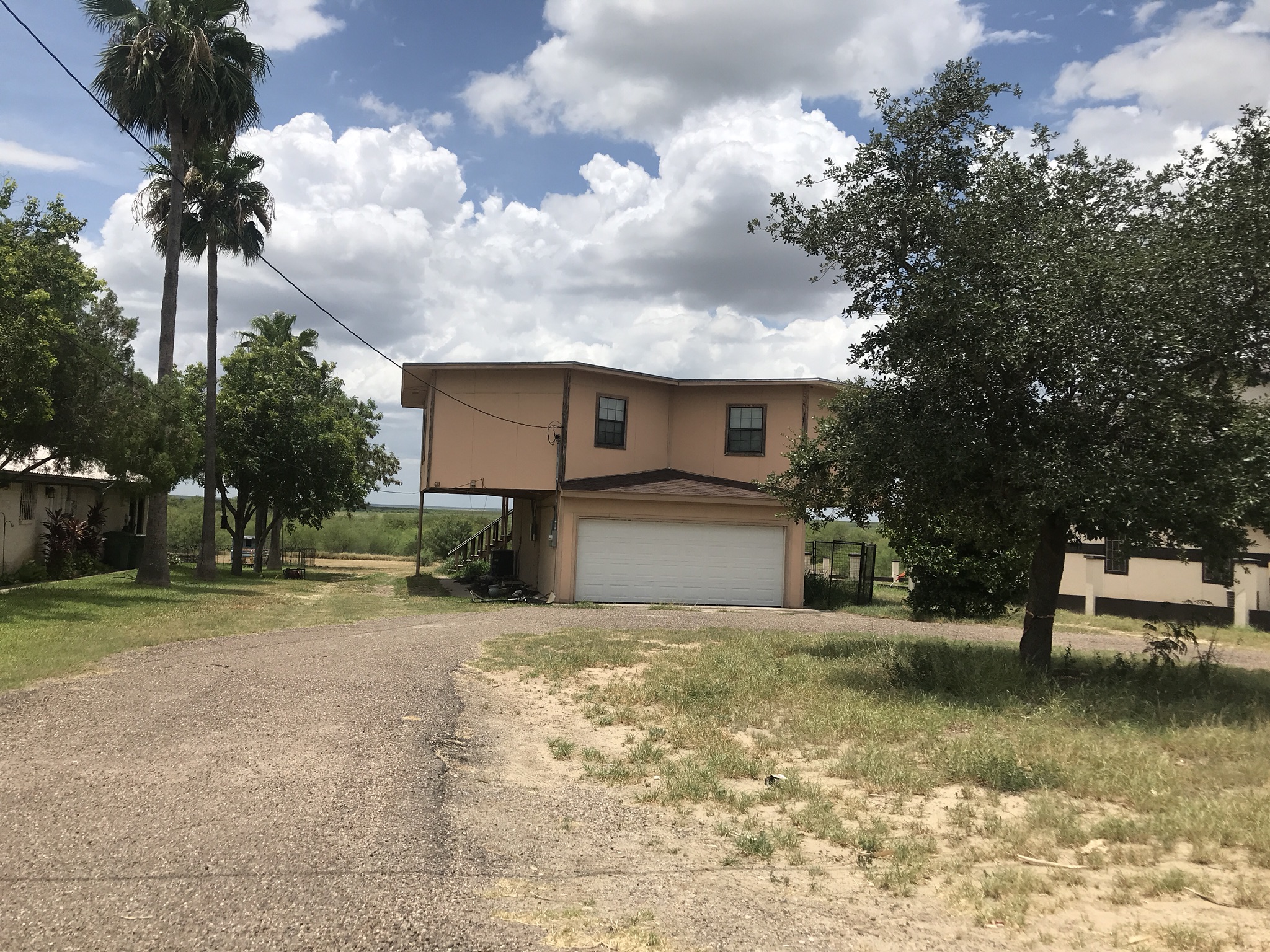 FALCON LAKE HOUSE Houses for Rent in Zapata, Texas, United States