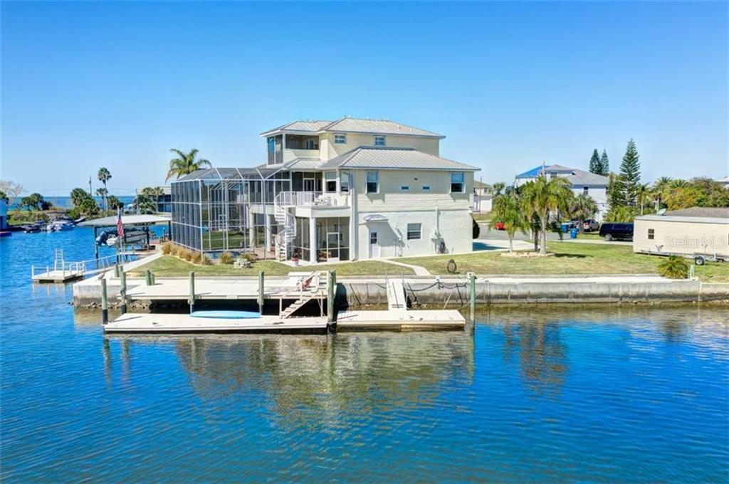 Seascape WHOLE HOUSE 360 water views, pool, gulf Houses for Rent in Hernando Beach, Florida