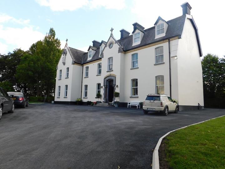 Bark Hill House Houses for Rent in Woodford, County Galway, Ireland