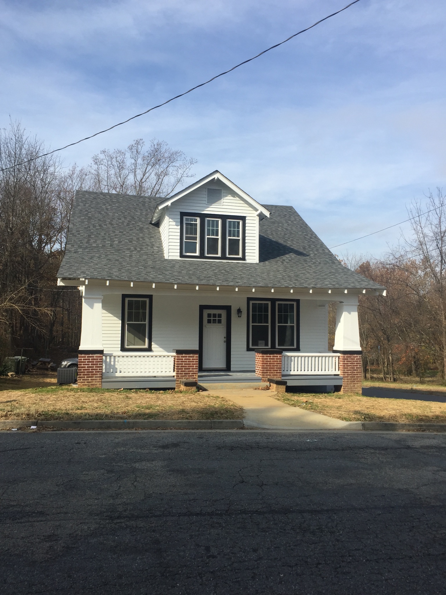 Downtown Farmville, VA Cottages for Rent in Farmville, Virginia