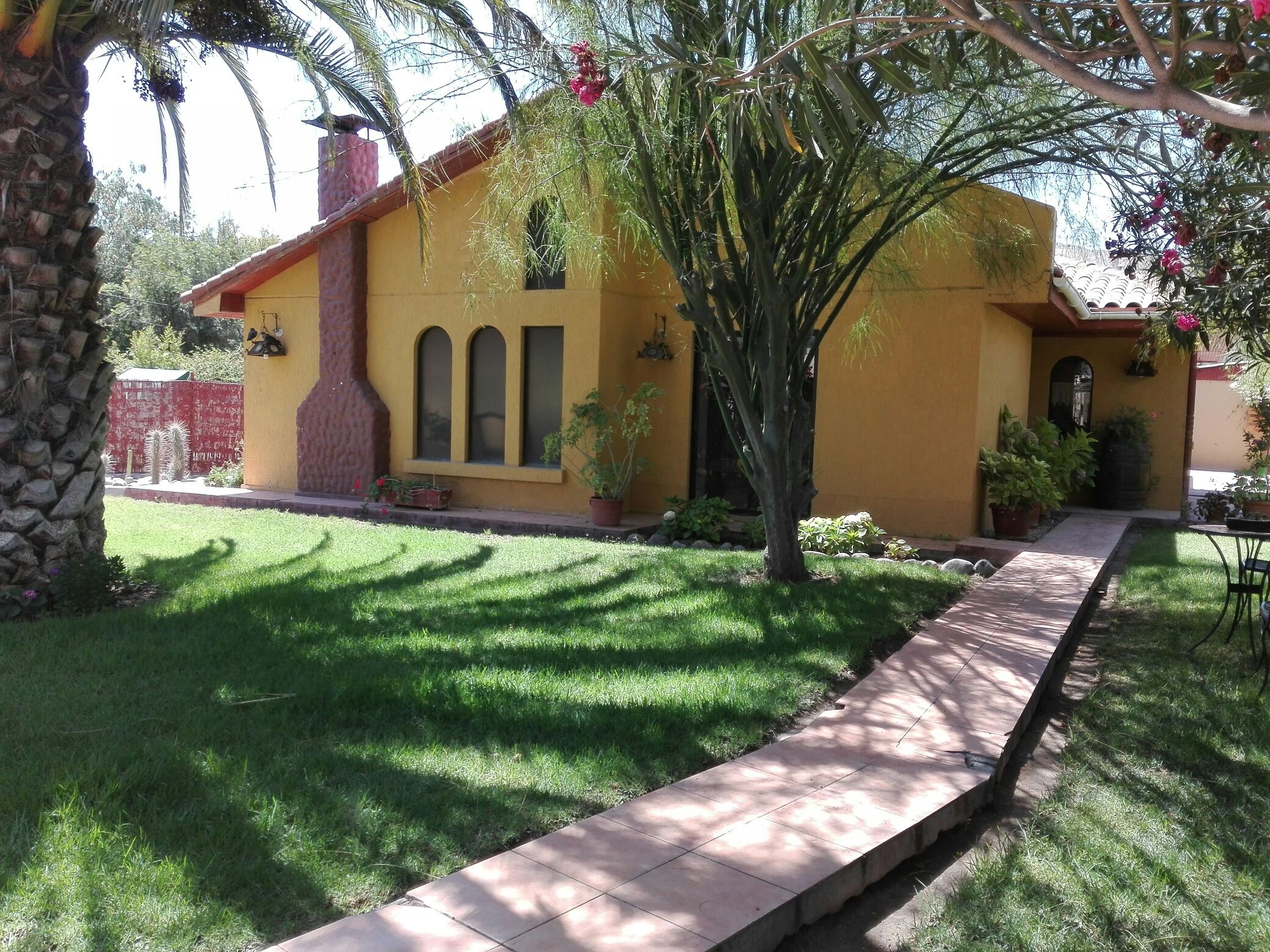Spacious and charming house elquina