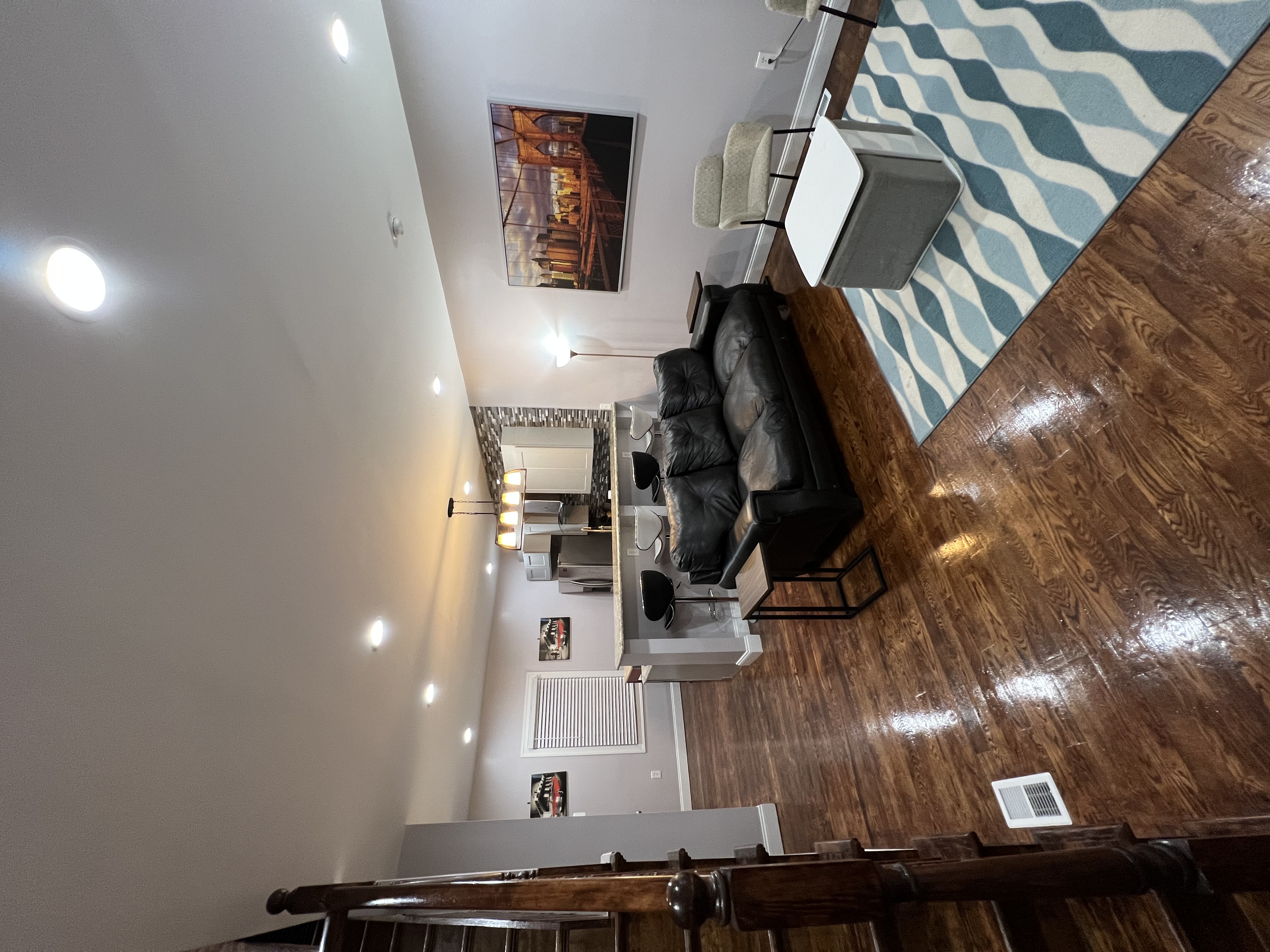 New York inspired brick house 4 mins from Train !! in Central, Newark