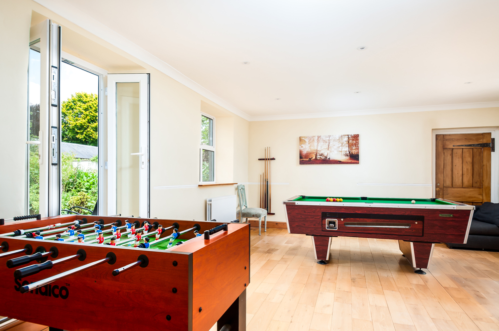 The Grange, nr Bath, hottub games rm, home cinema Houses for Rent in