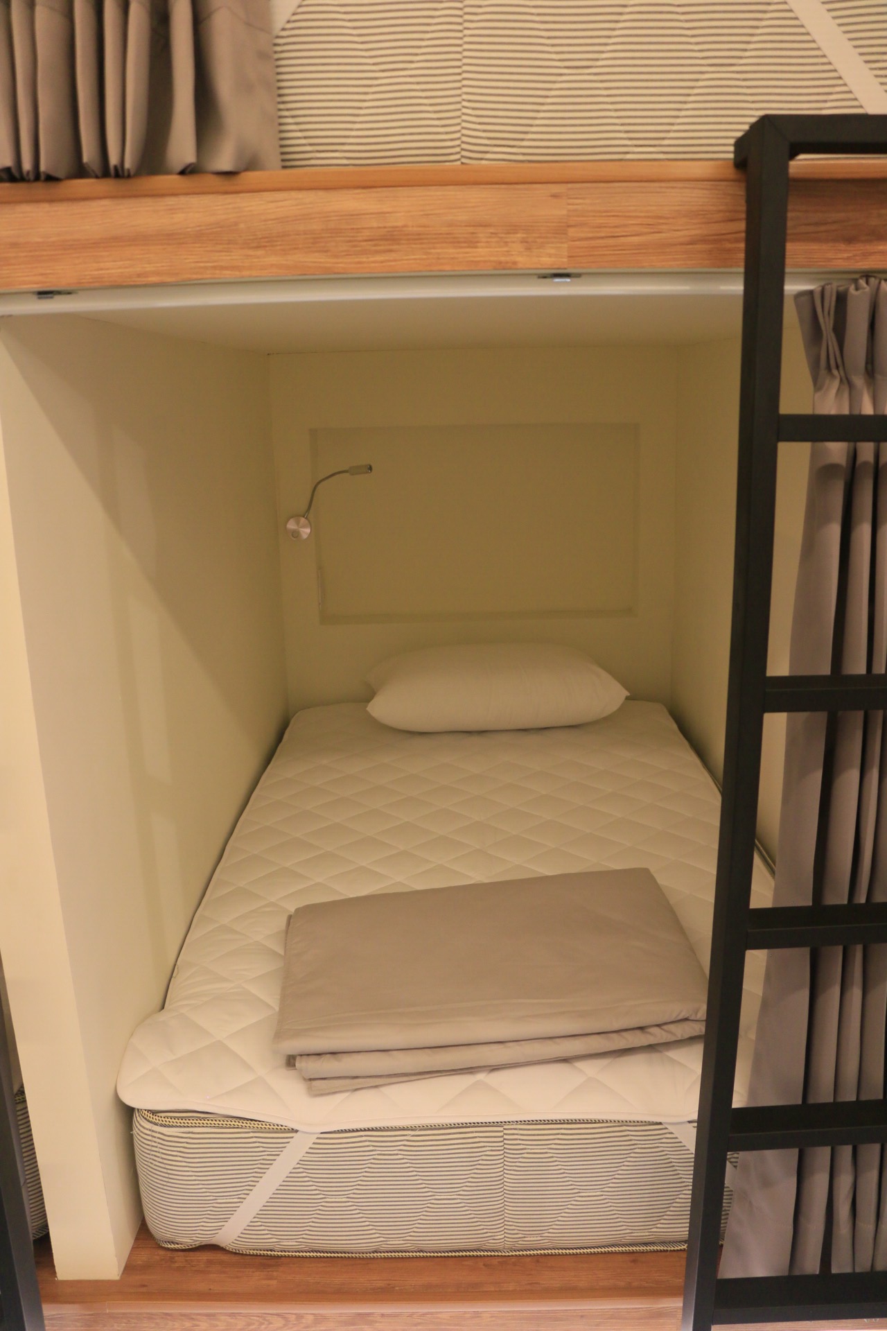 Here Hostel Puli 工業風背包客棧六人背包房 埔里鎮的獨棟房屋出租 南投縣 臺灣
