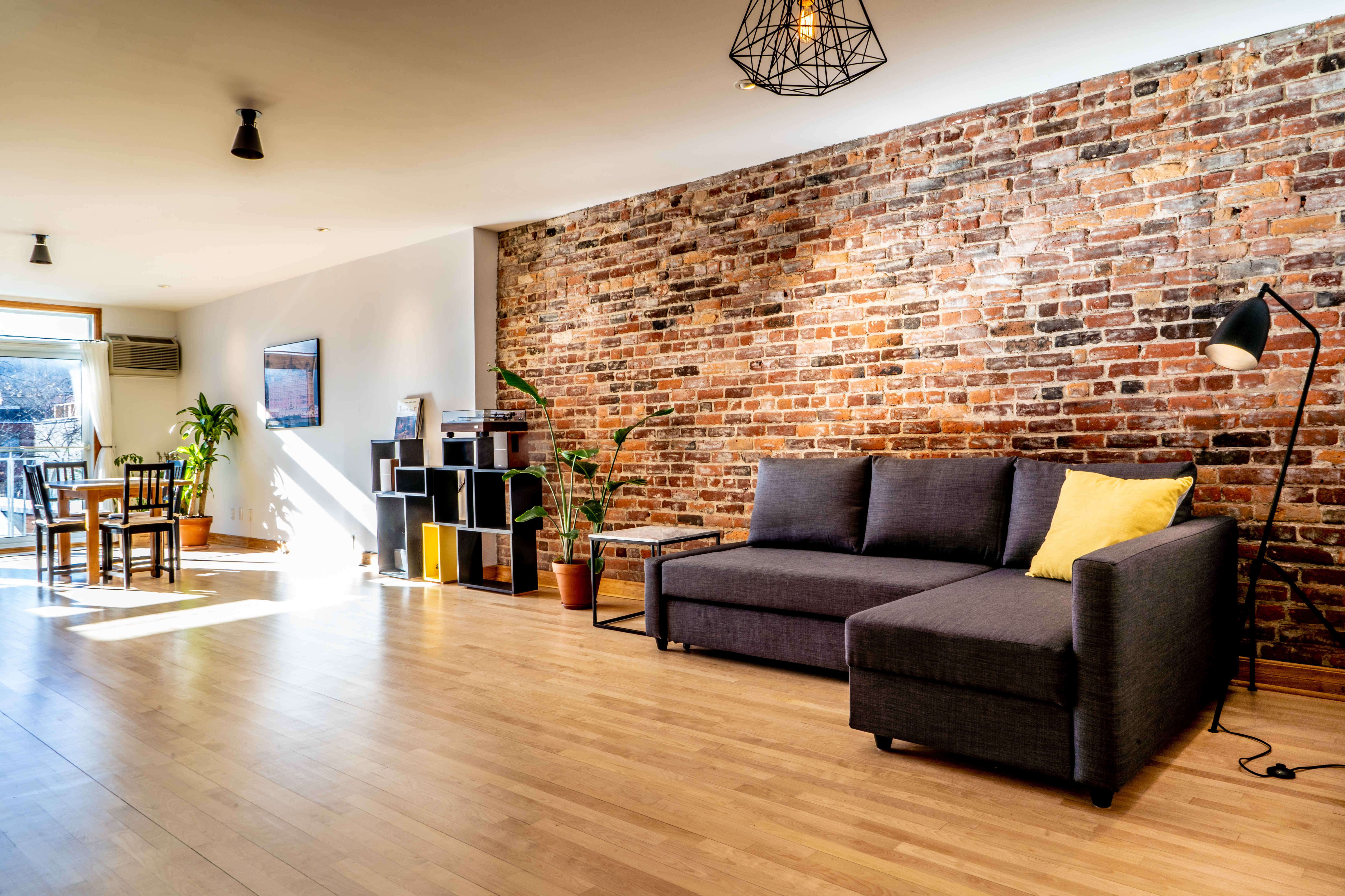 ✪ Stylish & Bright Modern Open-Concept Apartment ✪