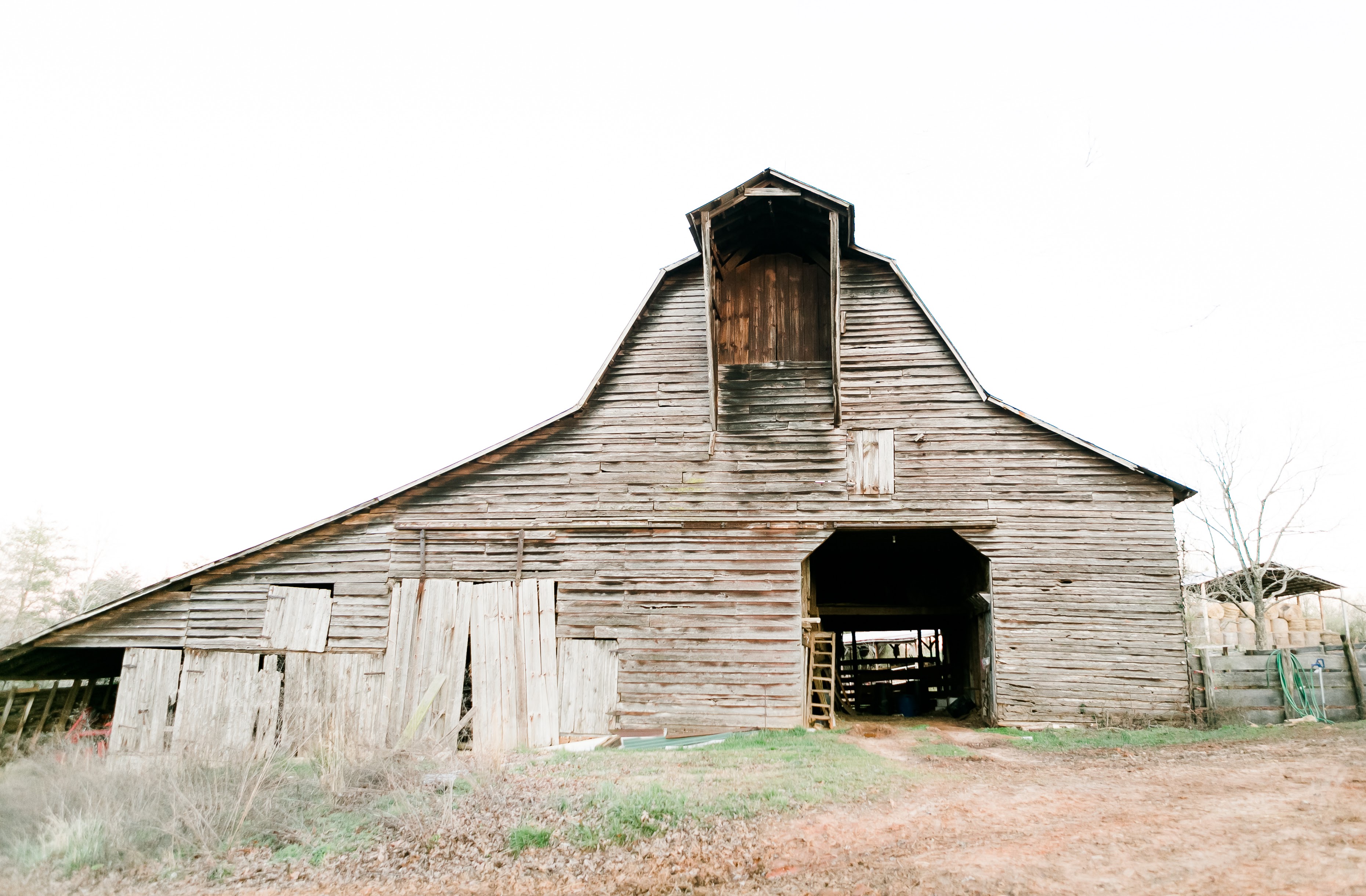 Historic 1880 Farmhouse with Modern Southern Charm Farm stays for