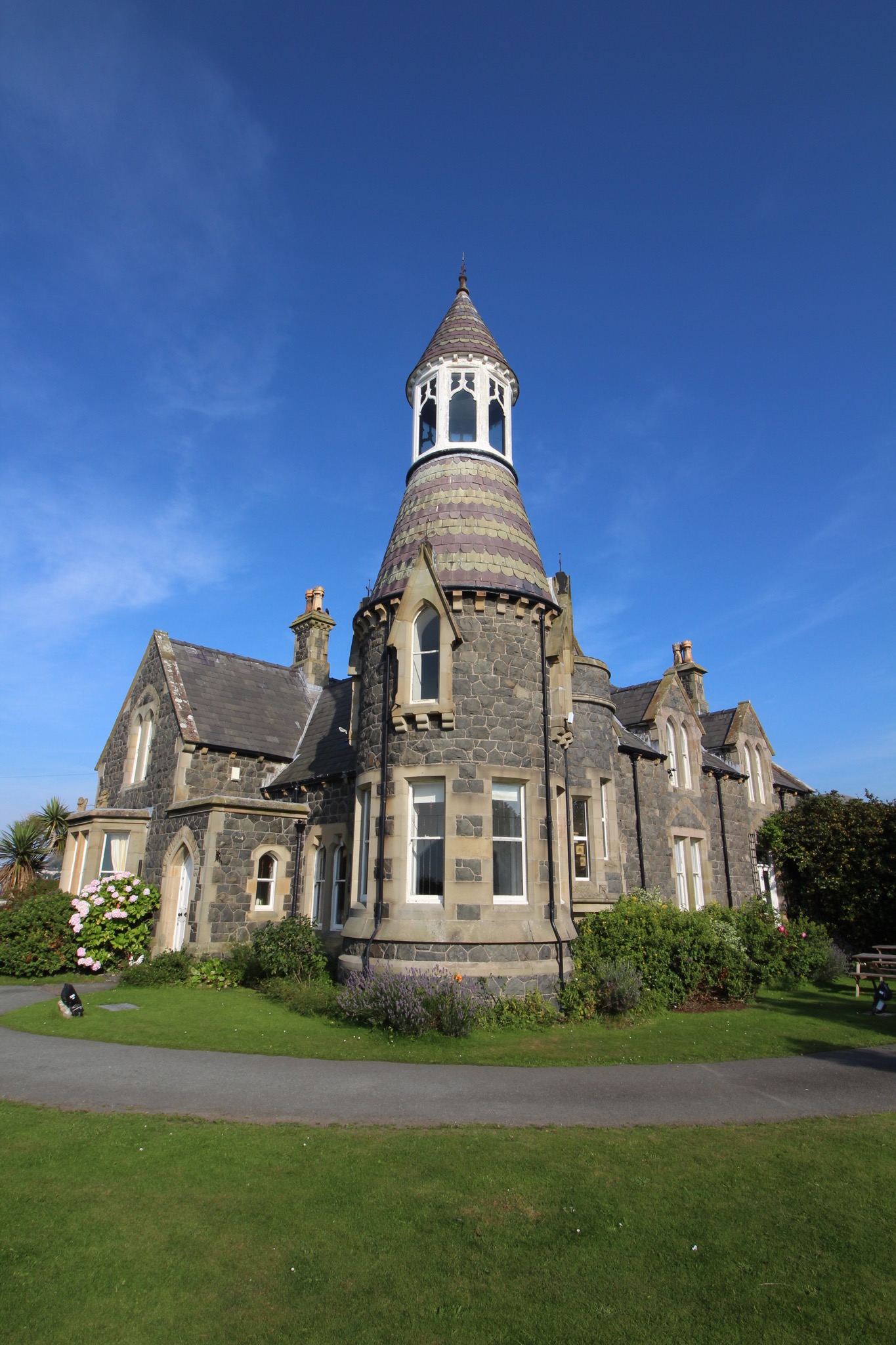 The Towers (Sleeps 20) a harbourmaster's villa. Houses for Rent in