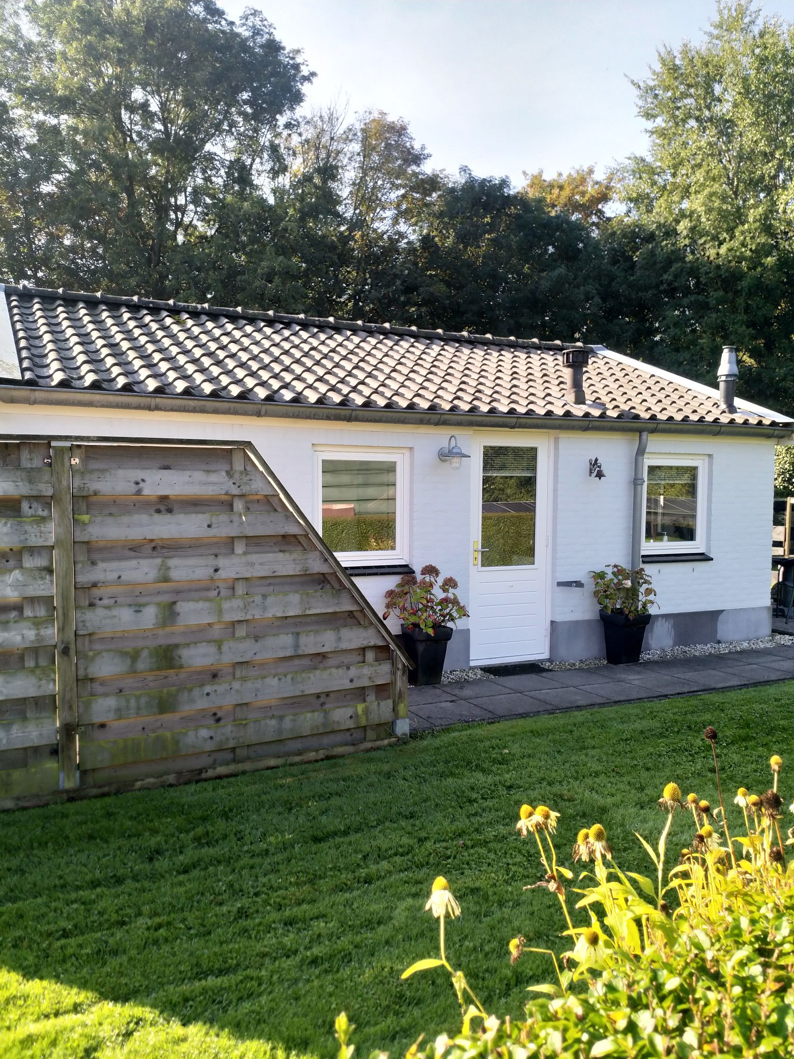Quiet cottage close to Oostkapelle city center