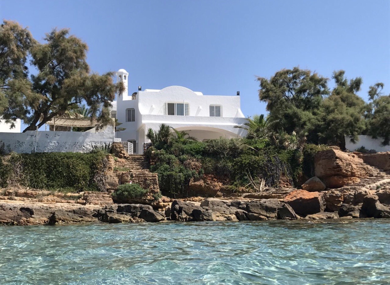 Dar Majed Maison Pied Dans L Eau A Kelibia Houses For Rent In Kelibia Nabeul Tunisia