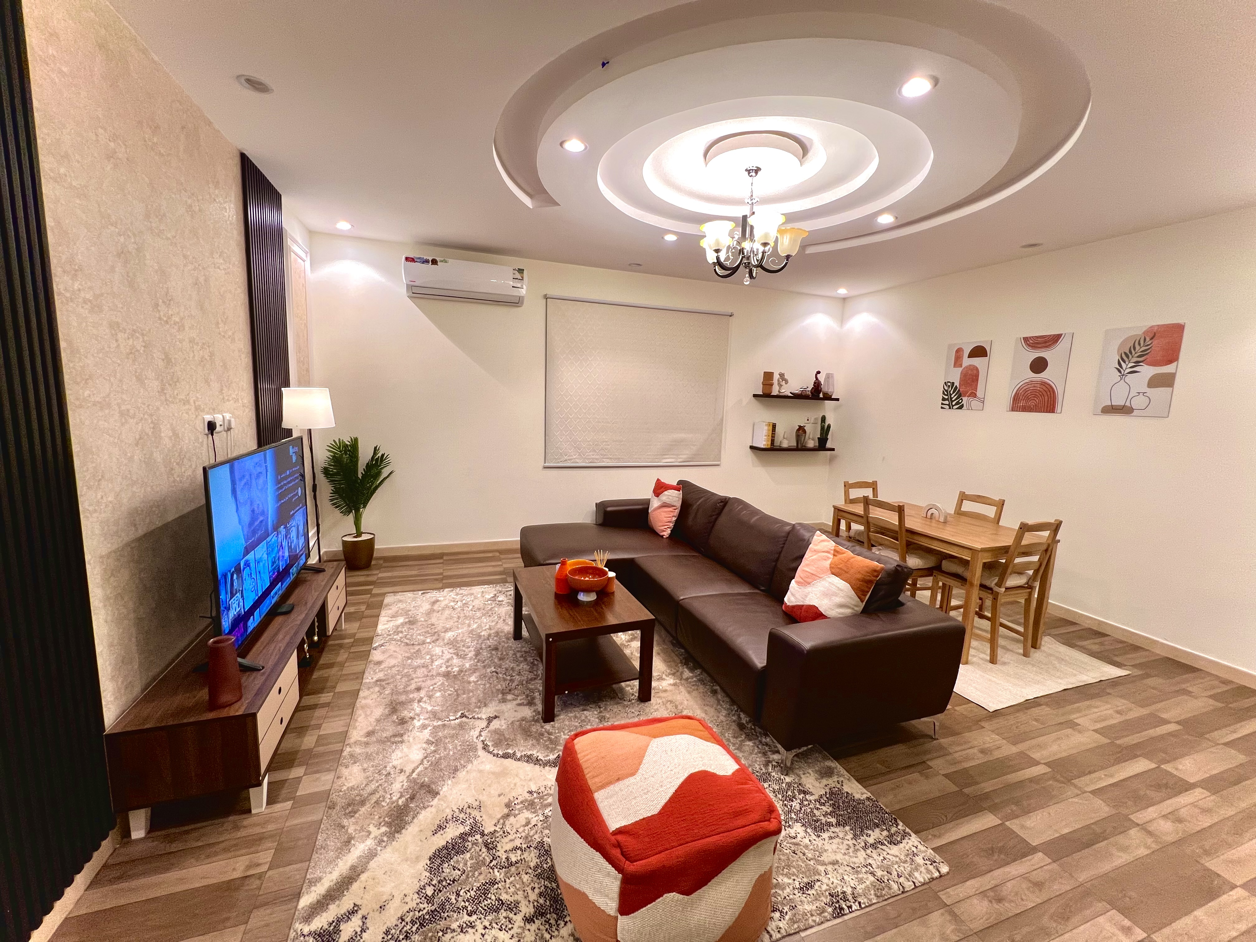 Quiet and Comfortable New Classic Apartment | Self-entry