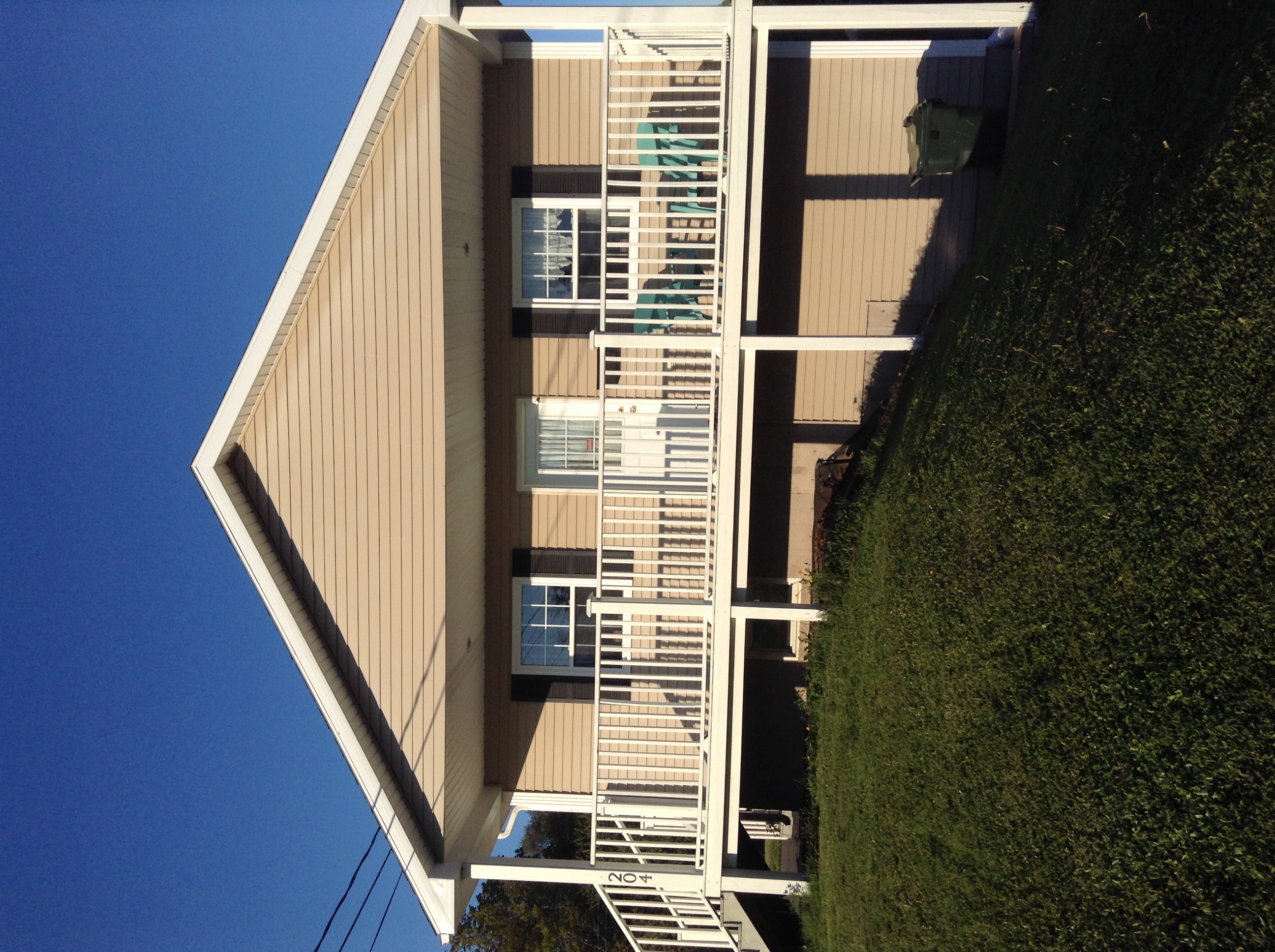 Hilltop Cottage Guesthouses for Rent in North Sydney, Nova Scotia, Canada