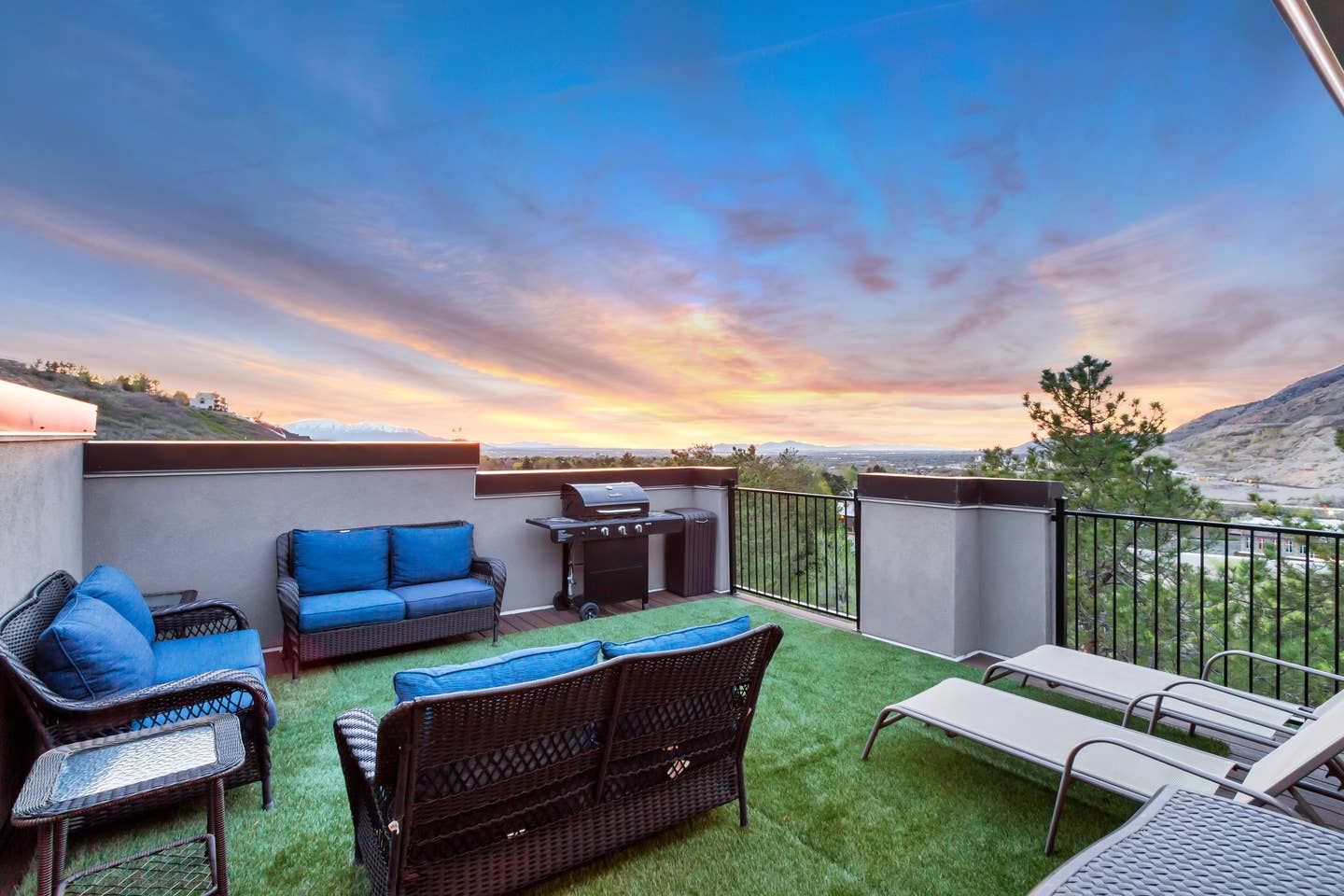 Cottonwood Canyon Center SLC Luxury Rooftop Deck Houses for Rent in