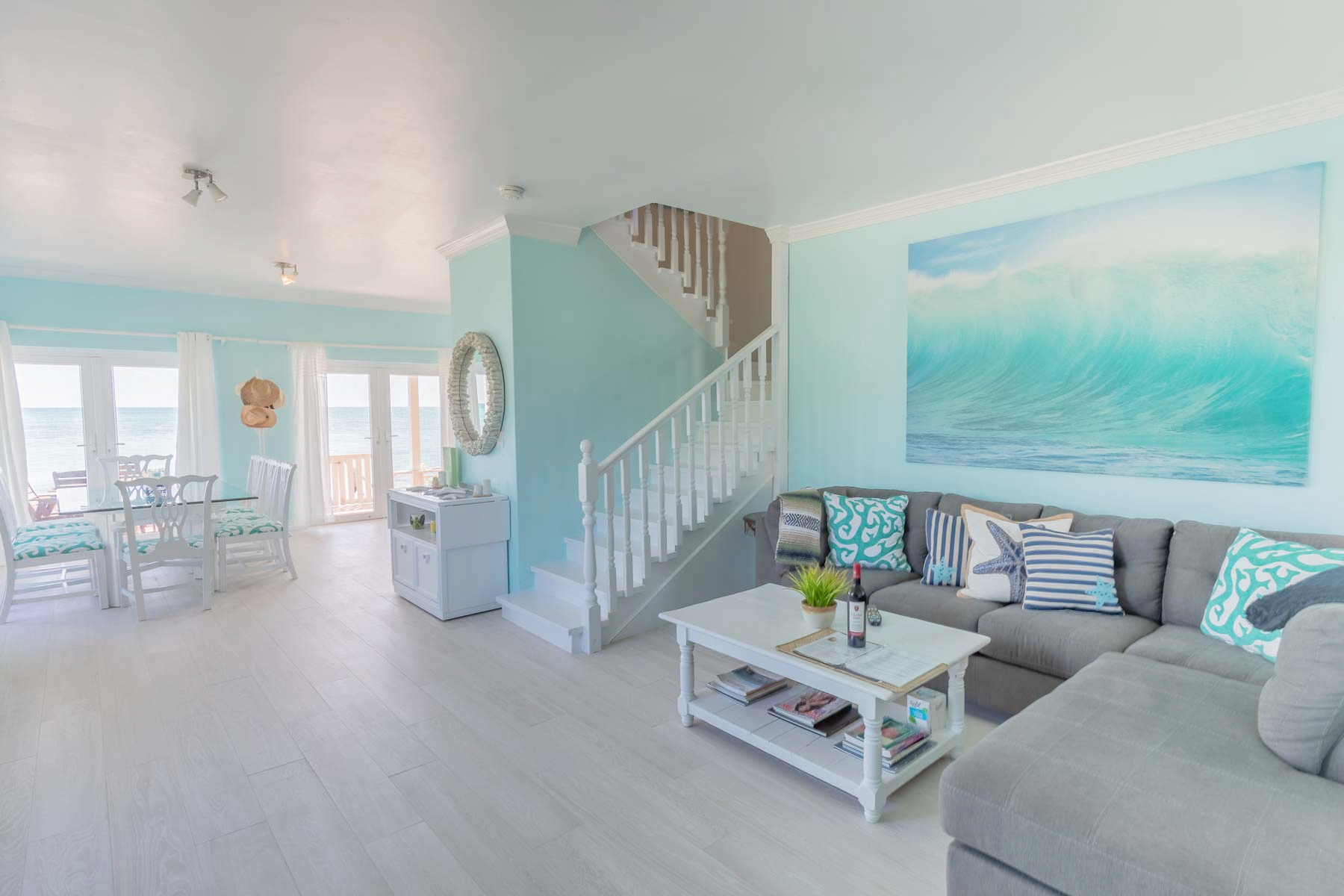 Sunrise by the Sea the ocean on your doorstep! Houses for Rent in