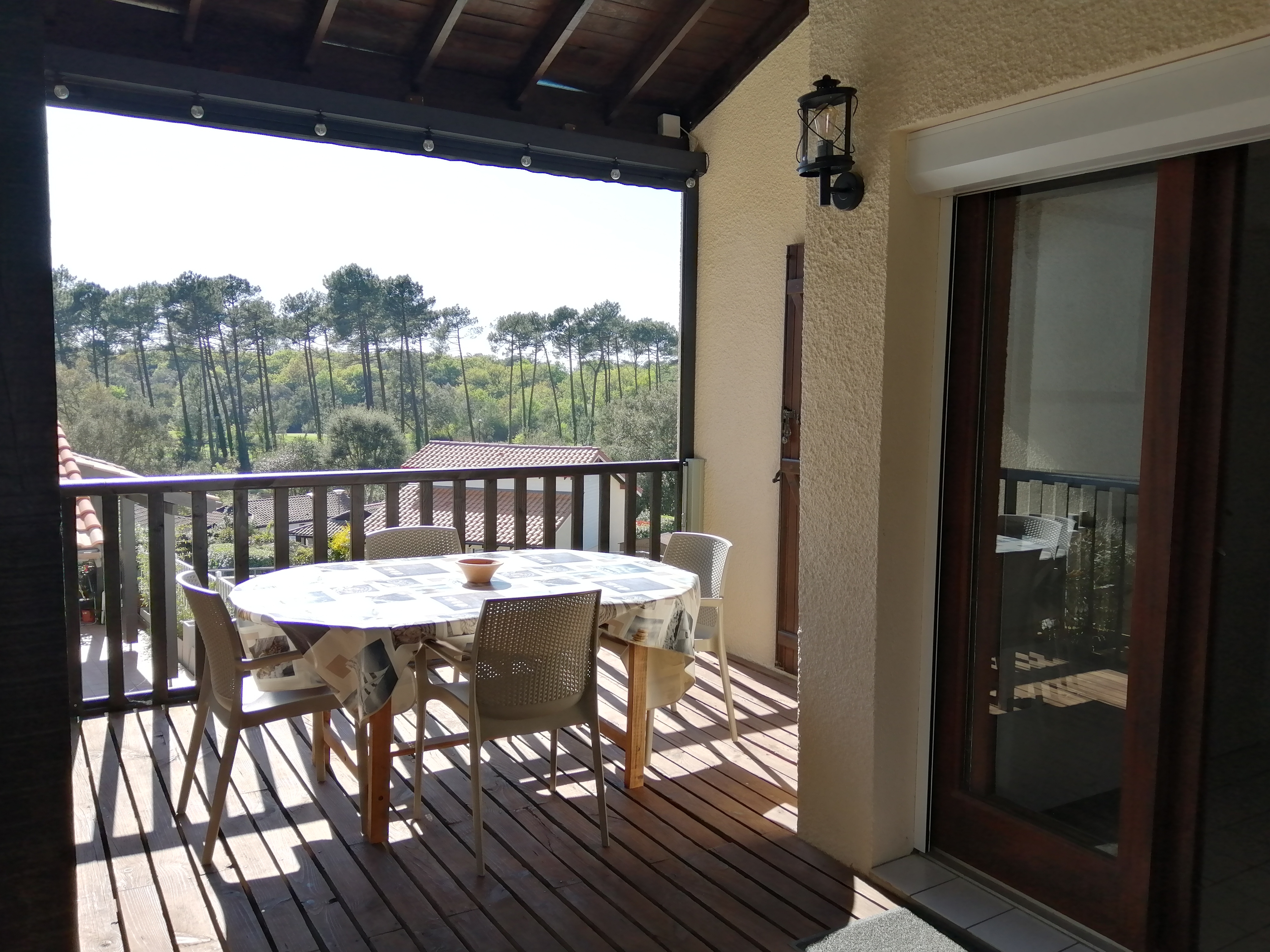Beach house and close to golf with pool