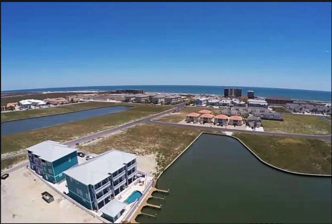Waterfront Harbor View Hideaway Townhouses for Rent in Corpus Christi