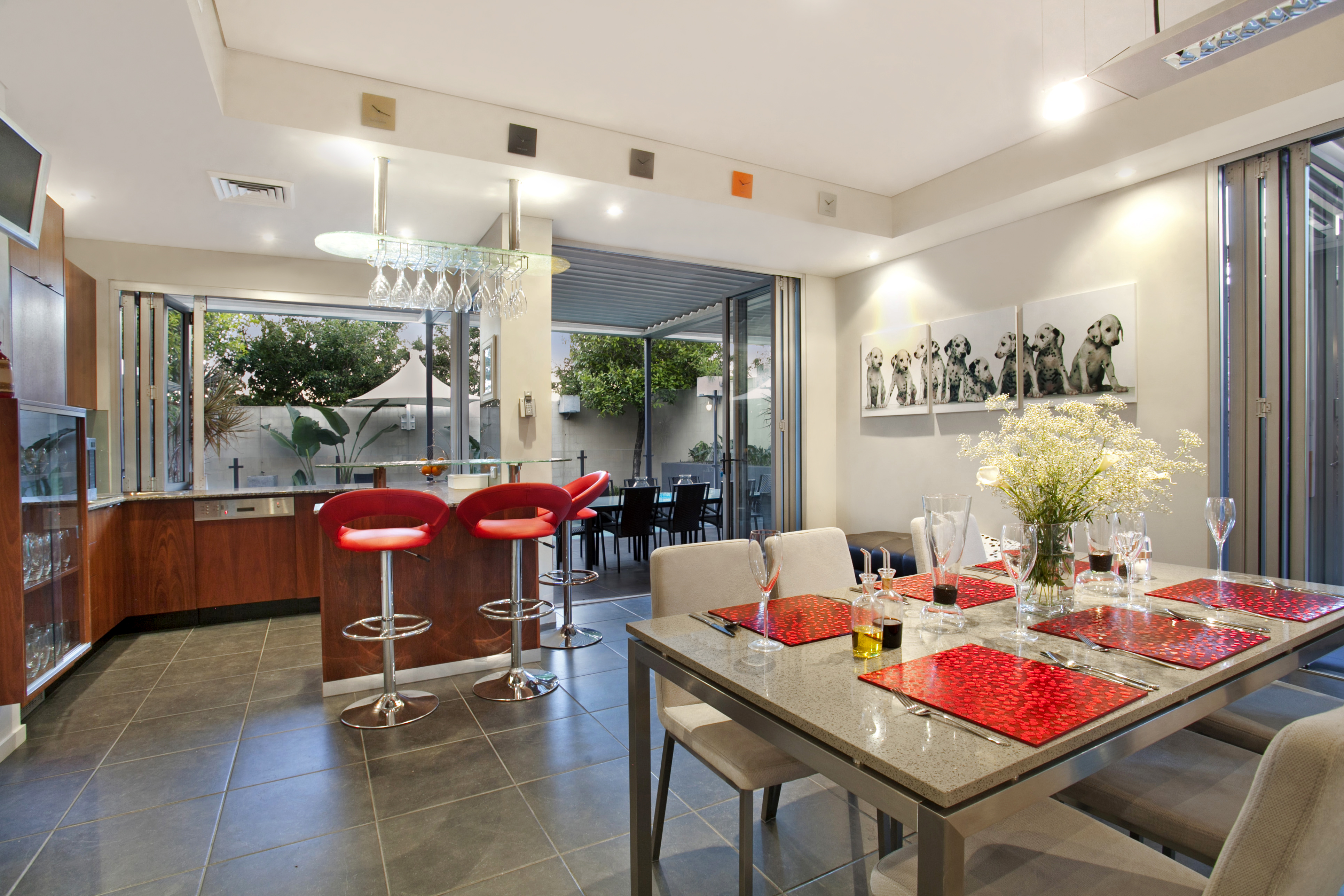 Lambert House - Lower Level in Kangaroo Point, Brisbane