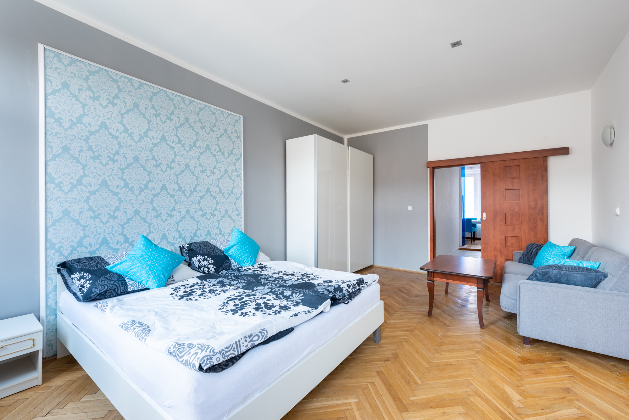 Bright apartment few steps from centre
