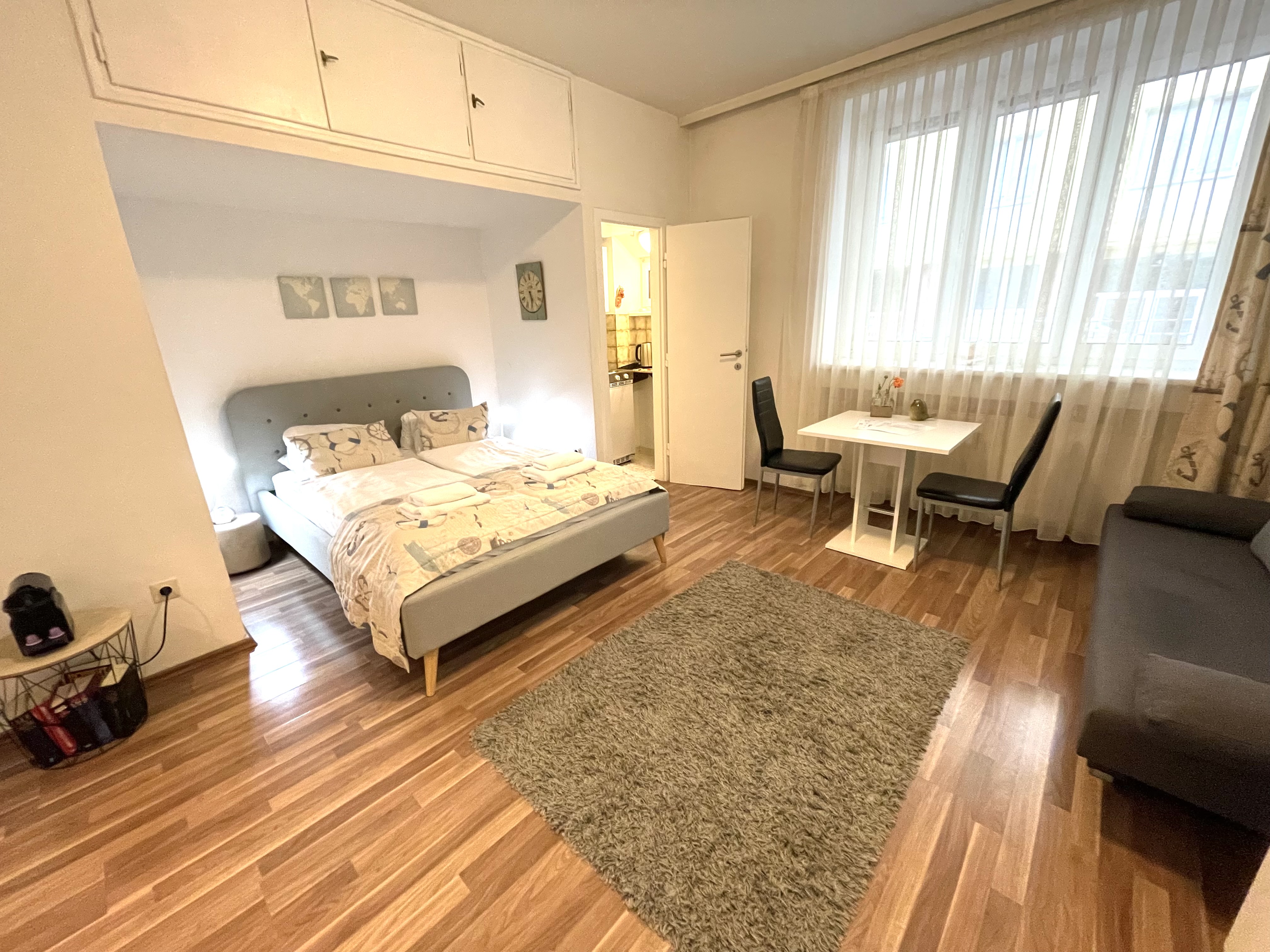 Bright, quiet & cosy Studio in perfect location