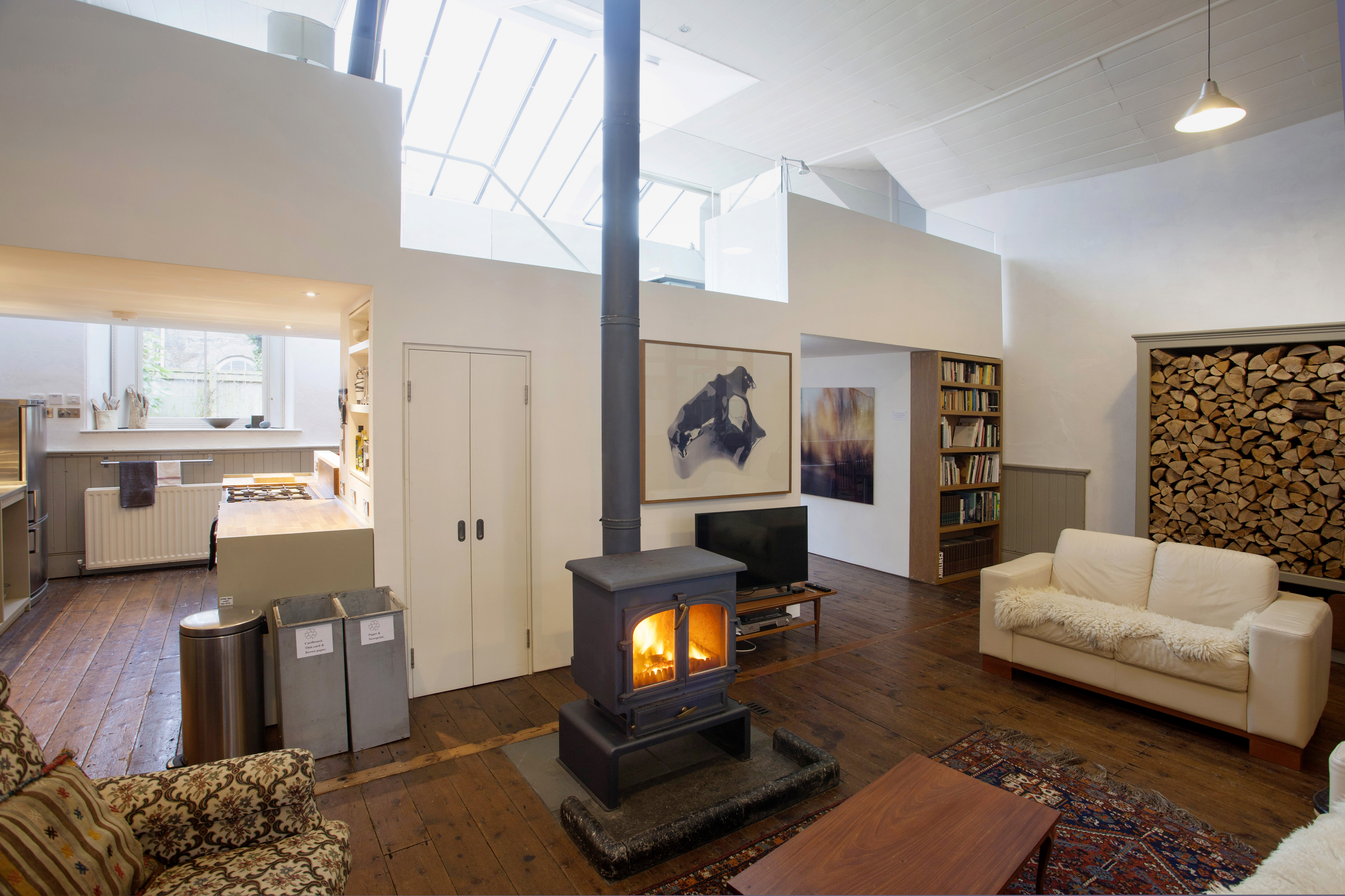 Artist's home - loft living in historic Penzance
