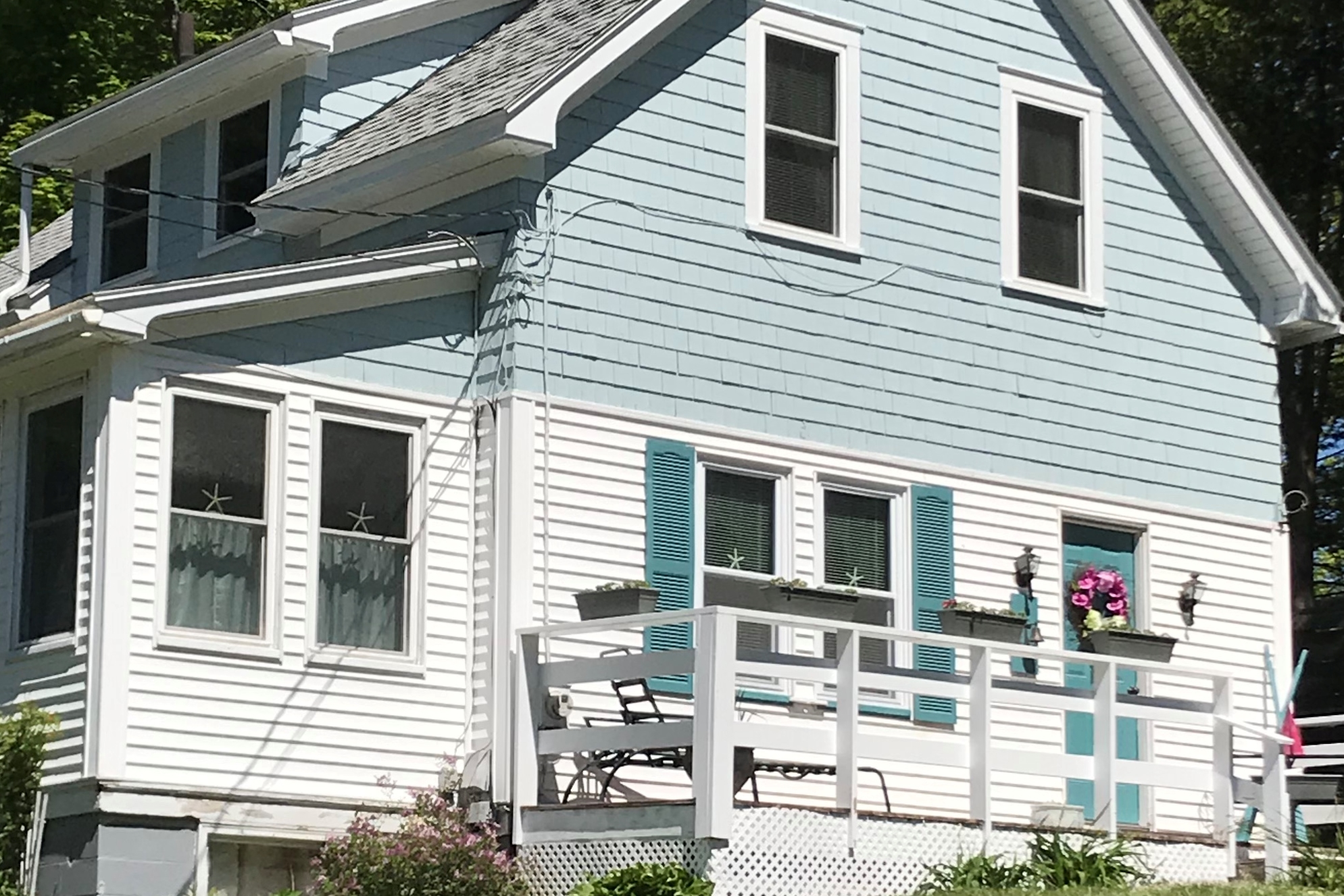 “Harbor Rose” - Bright, airy home, walk to town