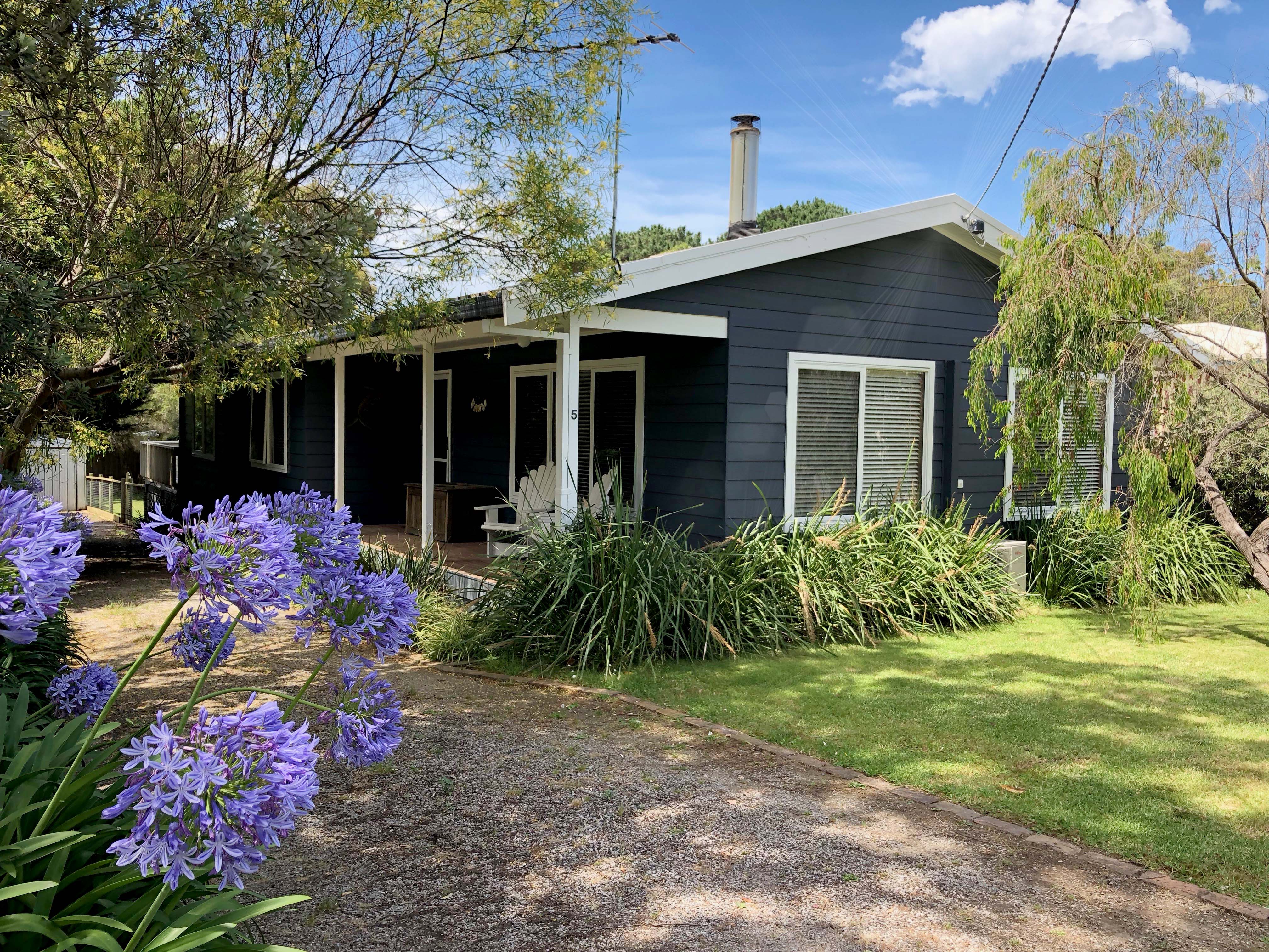 QUIET BEACH RETREAT AT PHILLIP ISLAND