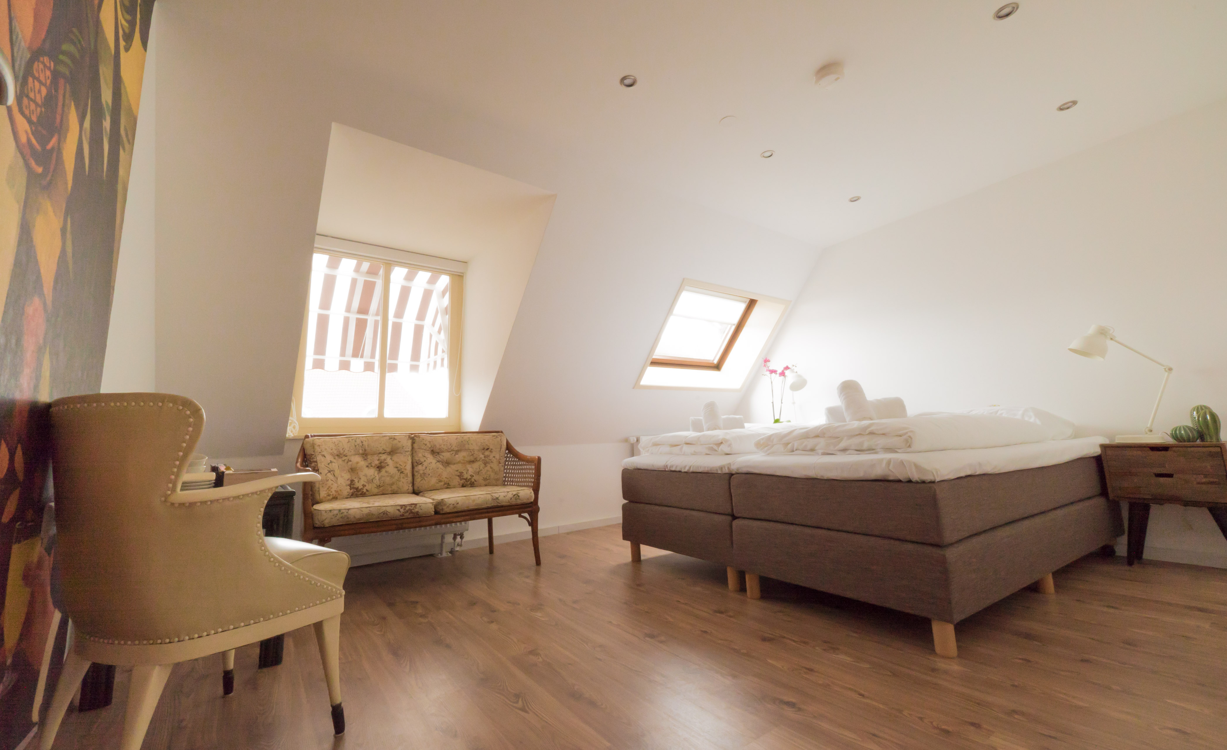 Comfy 2-bedroom room for 4 on the Grote Markt! — The Hague stay
