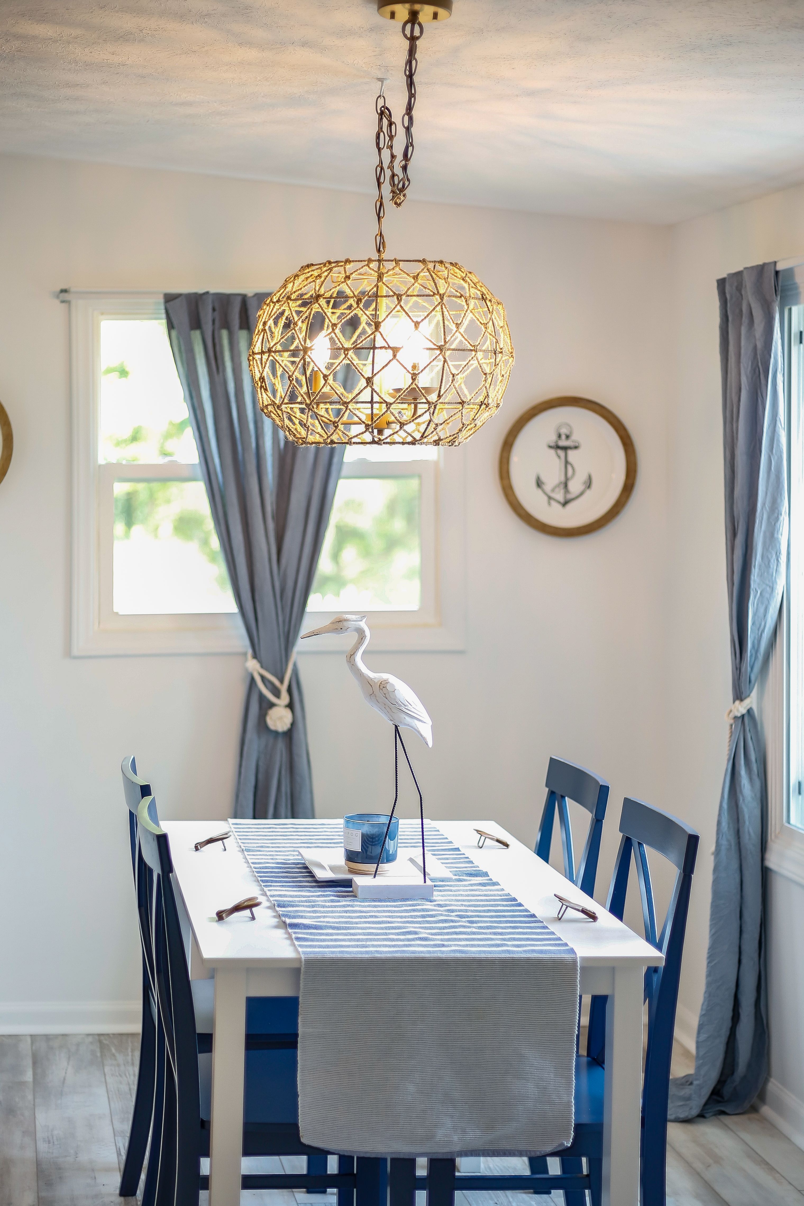 Atwood Lake Hot tub, 7 miles to Atwood Beach Houses for Rent in