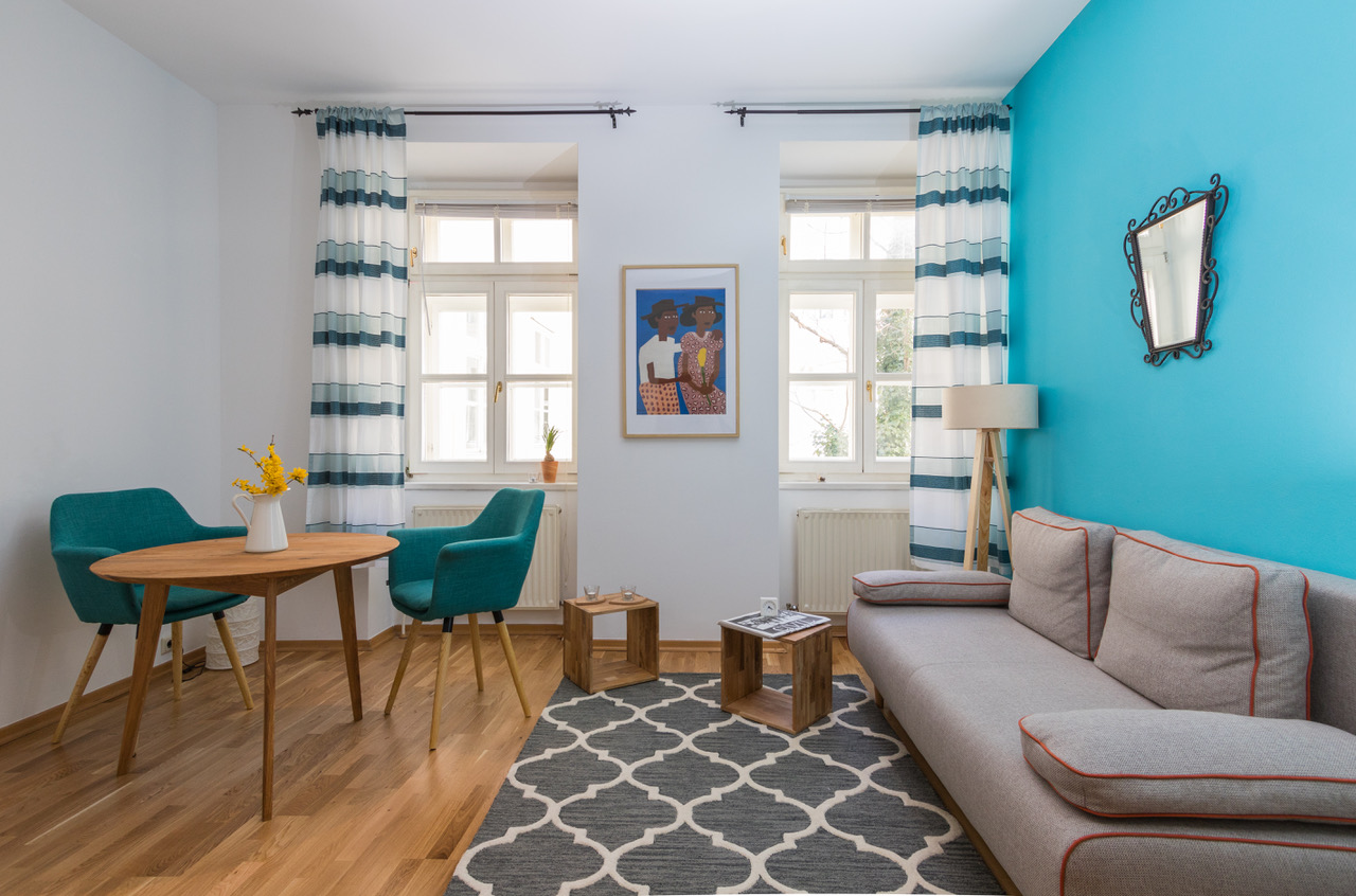 Super Central Cozy Studio - Hip & Historical Area