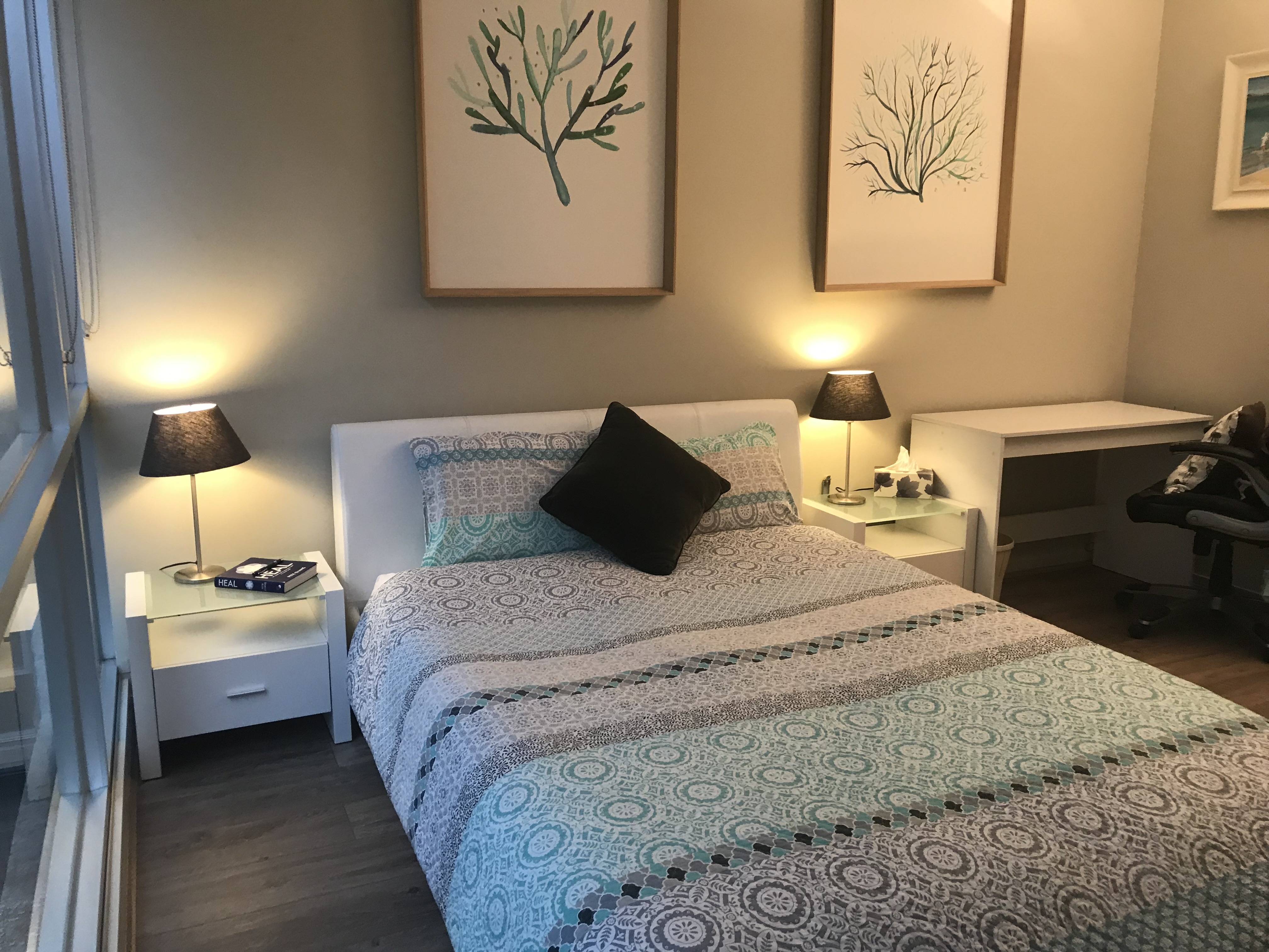 Fabulous Apartment in East Melbourne Inc Car Park!