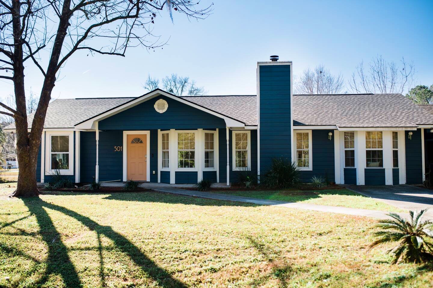 Spacious and stylish retreat in downtown St. Marys Houses for Rent in