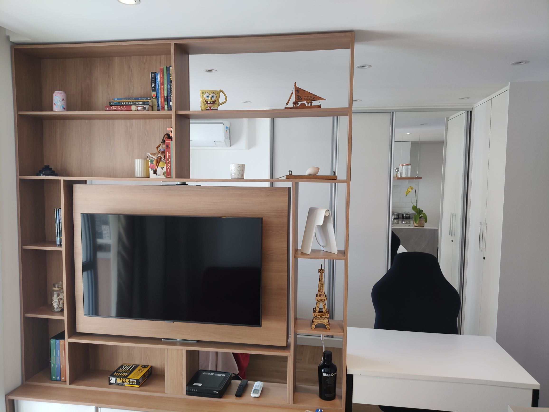 02 Apartamento estilo completo, metrô, centro SP - Condomínios para