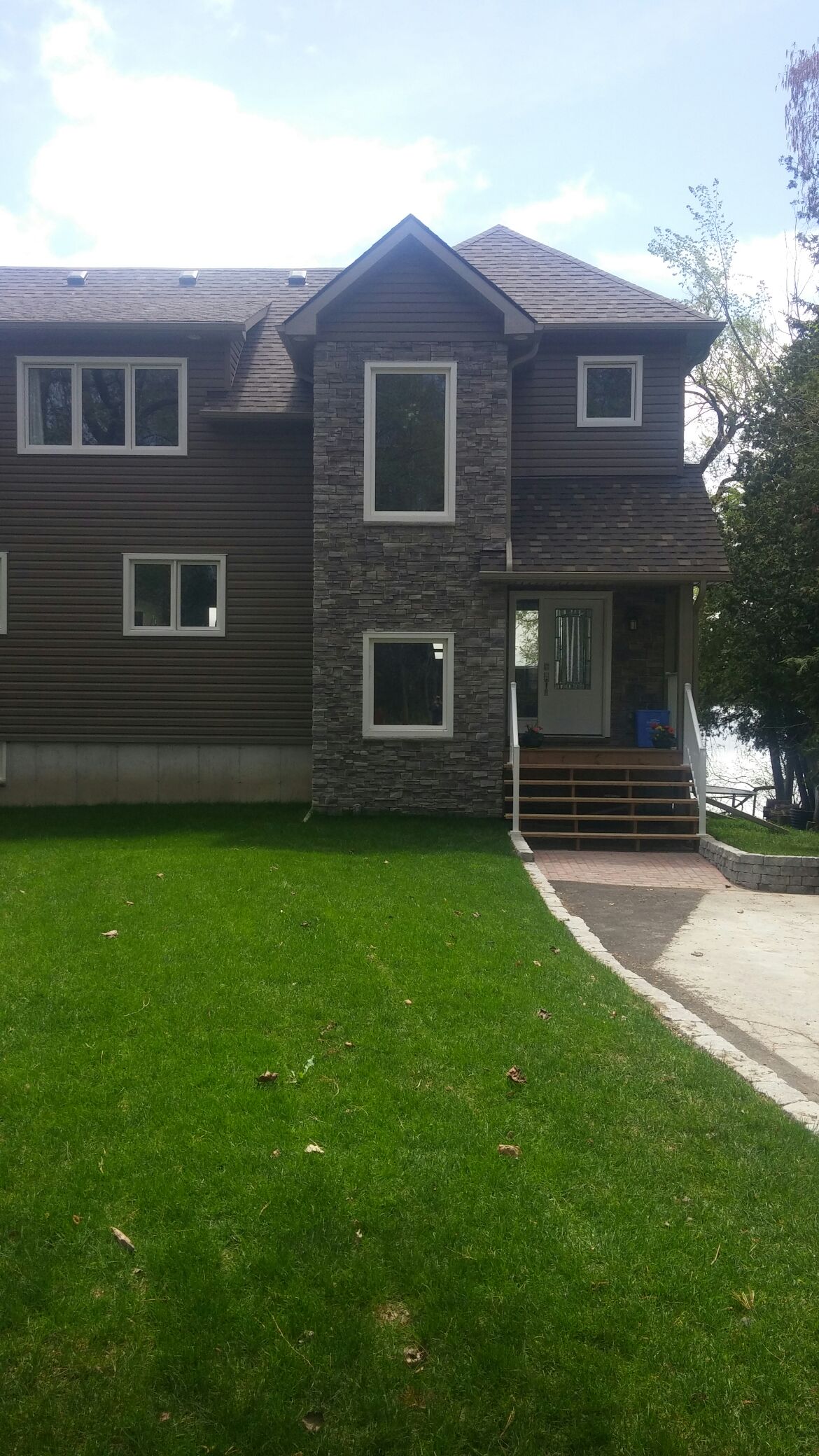 Beautiful open concept waterfront Orr Lake. Houses for Rent in
