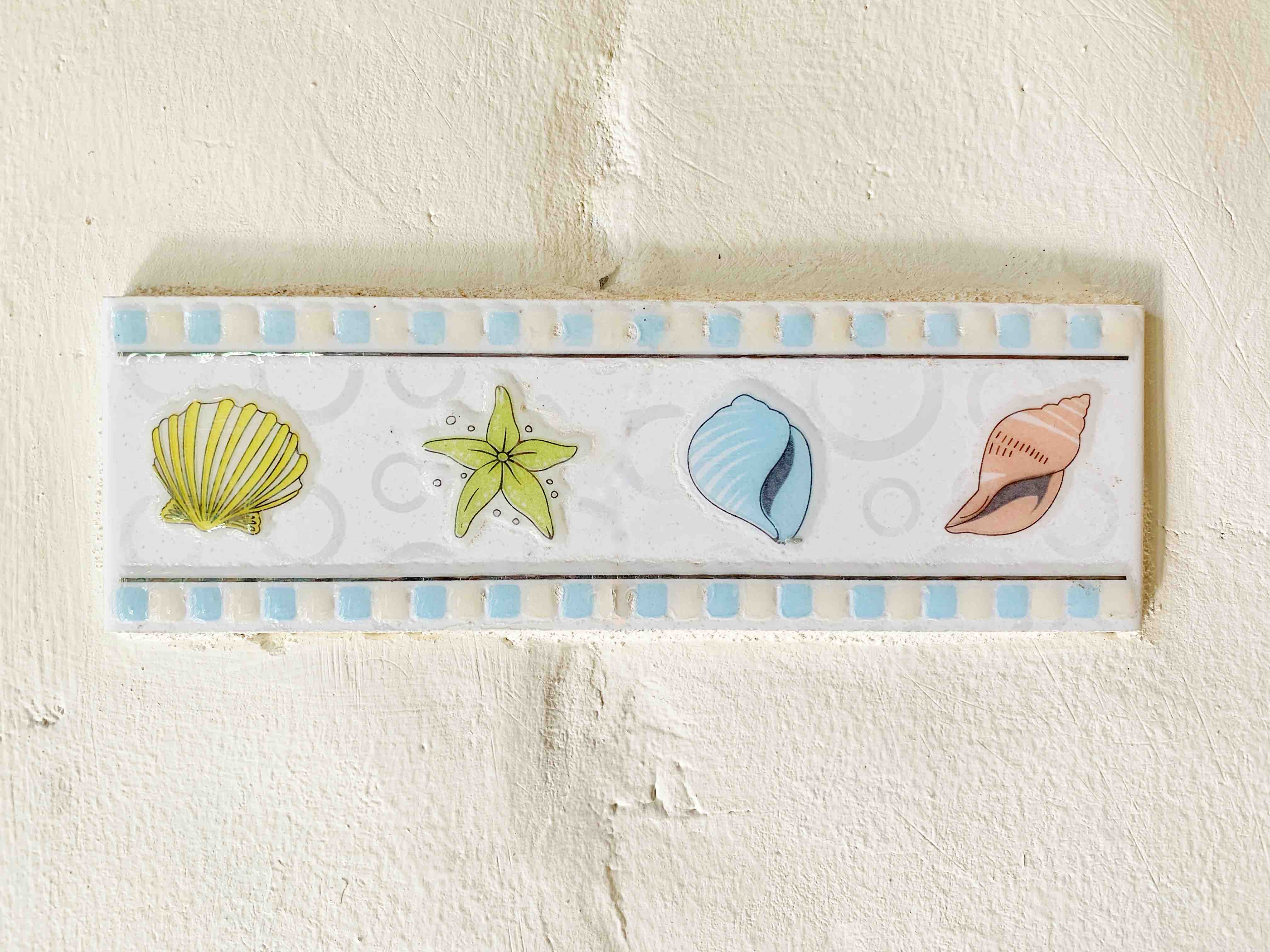 Sea Shells unit with loft / shared pool (for 6)