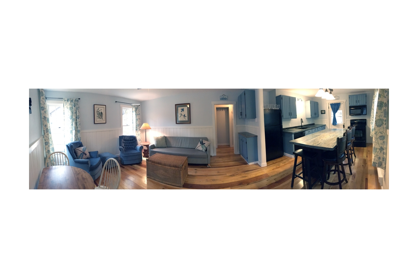 Cottage 2 at Paradise Pines Resort in Elk Rapids Cottages for Rent in