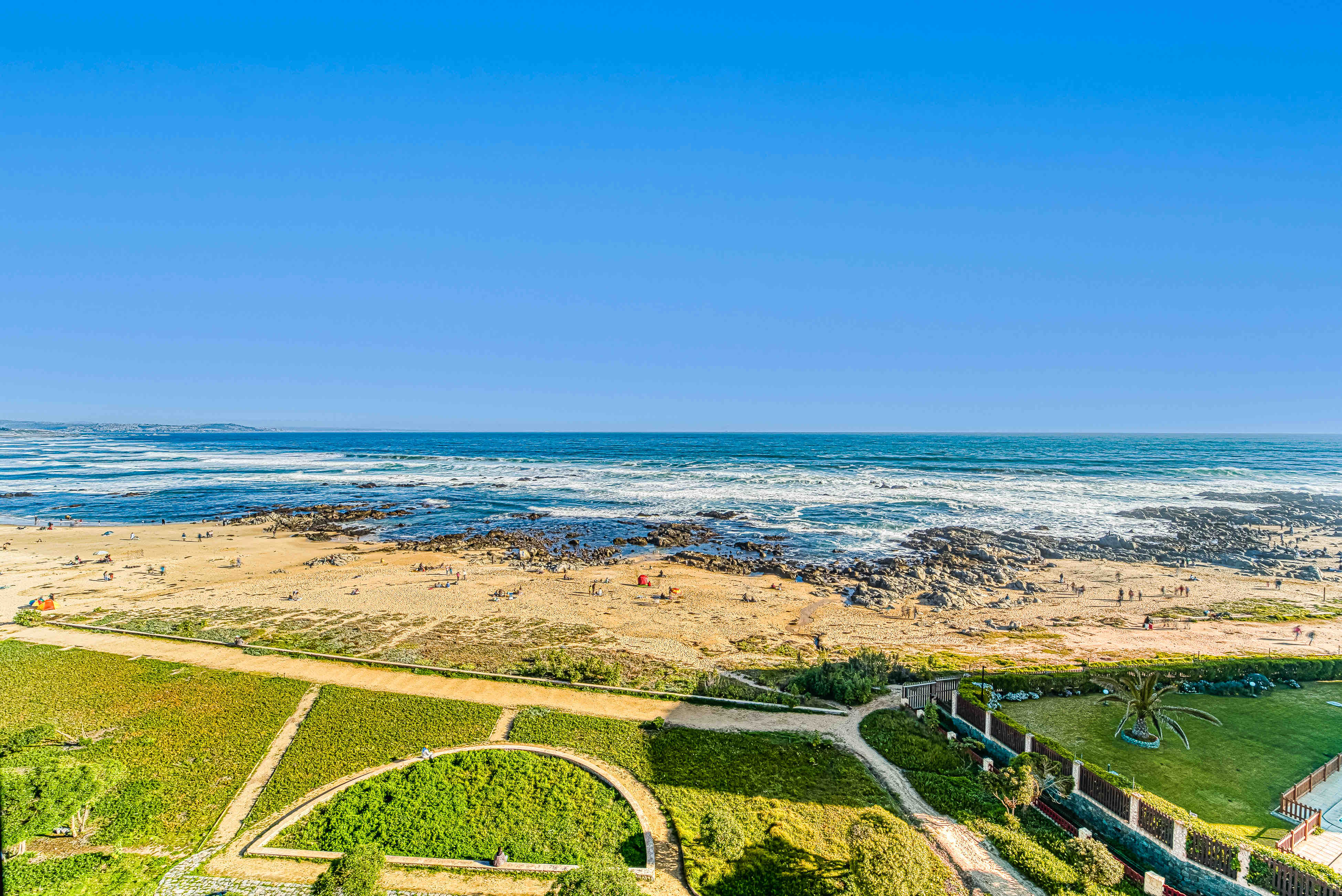 Unique oceanfront apartment