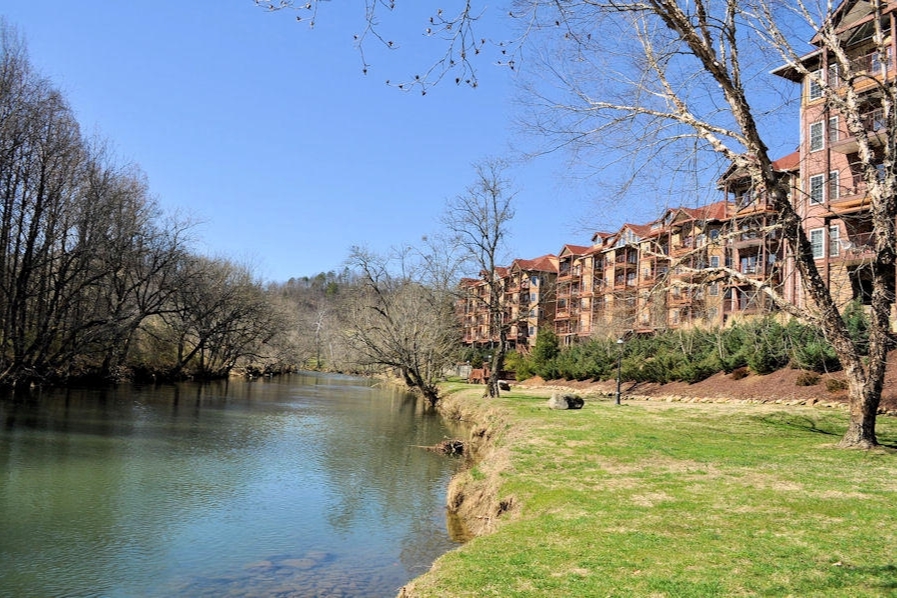 Relaxing Riverfront Condo Condominiums for Rent in Sevierville
