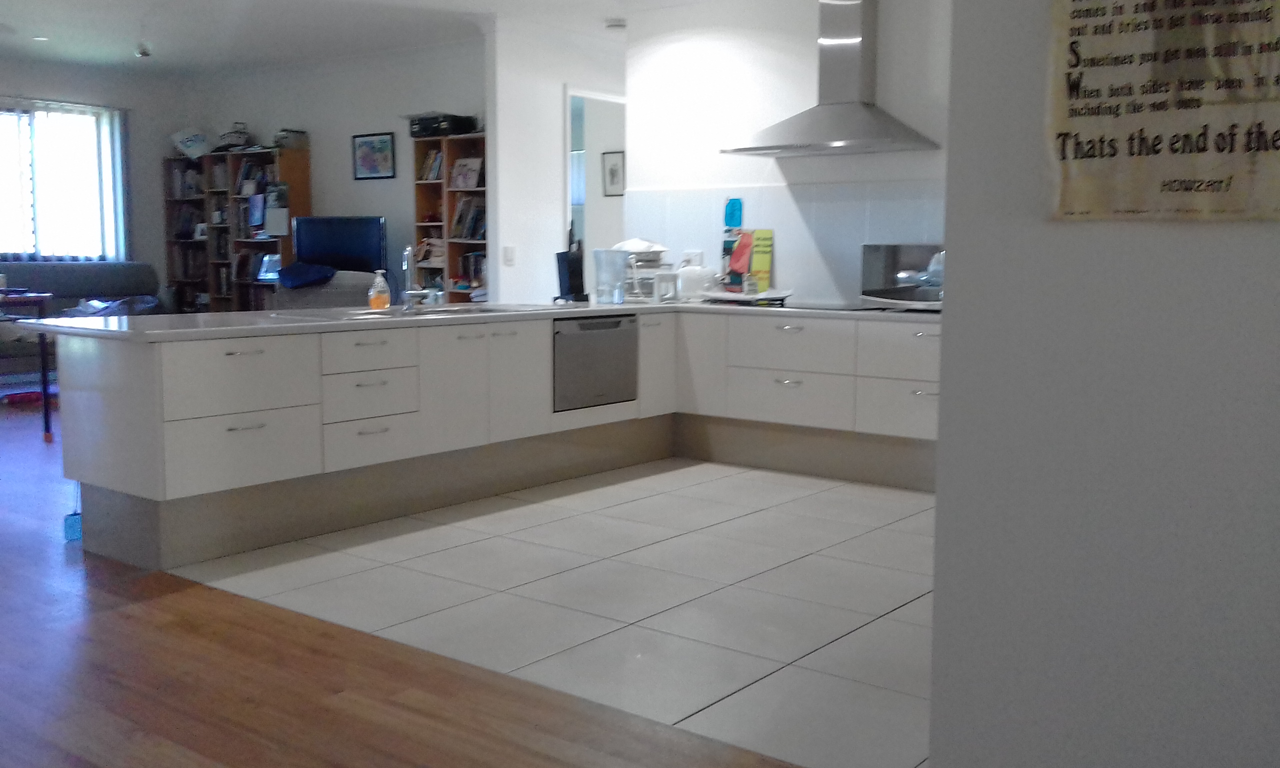 Roomy Quiet 400mts Ocean Shop Golf Pool Wchair Houses For Rent In Coral Cove Queensland Australia