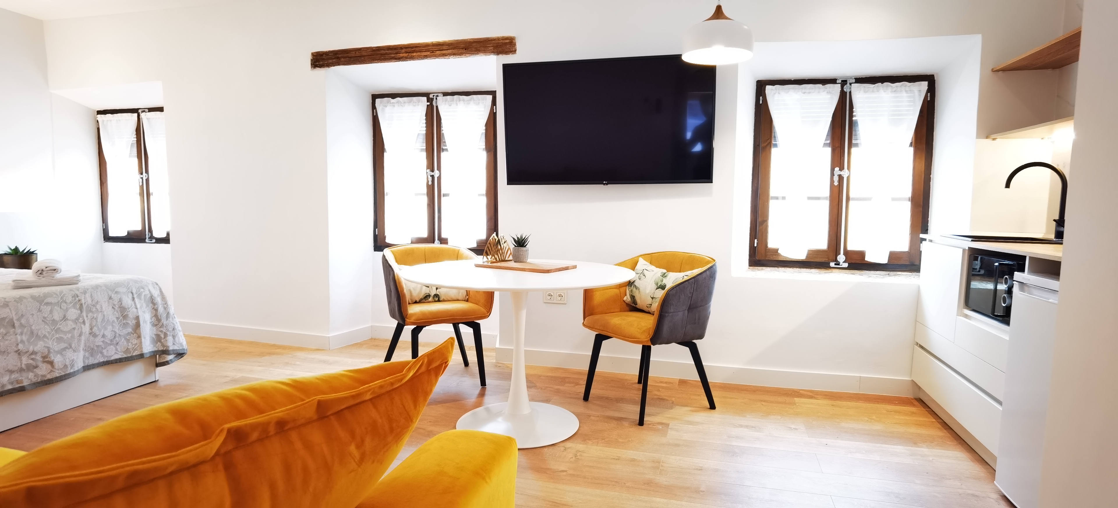 MARIA PALACE SUITE 30 m2 in Plaza Mayor