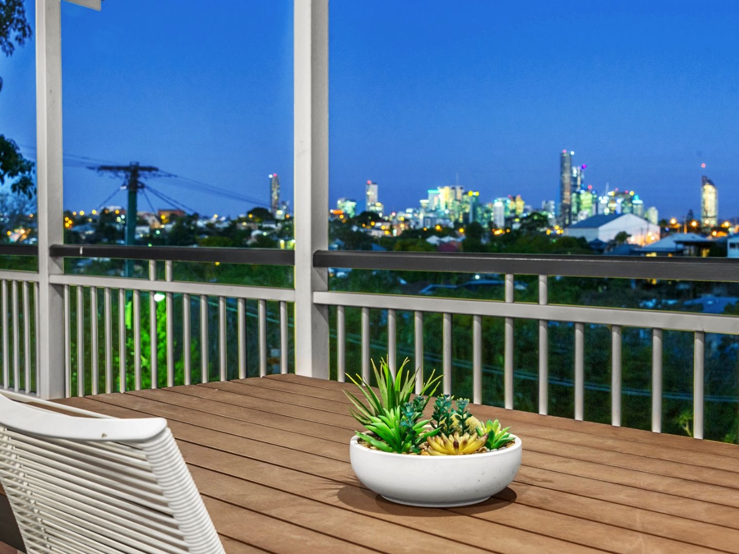 2 Bed, 2 Bath- Available for short- or long term