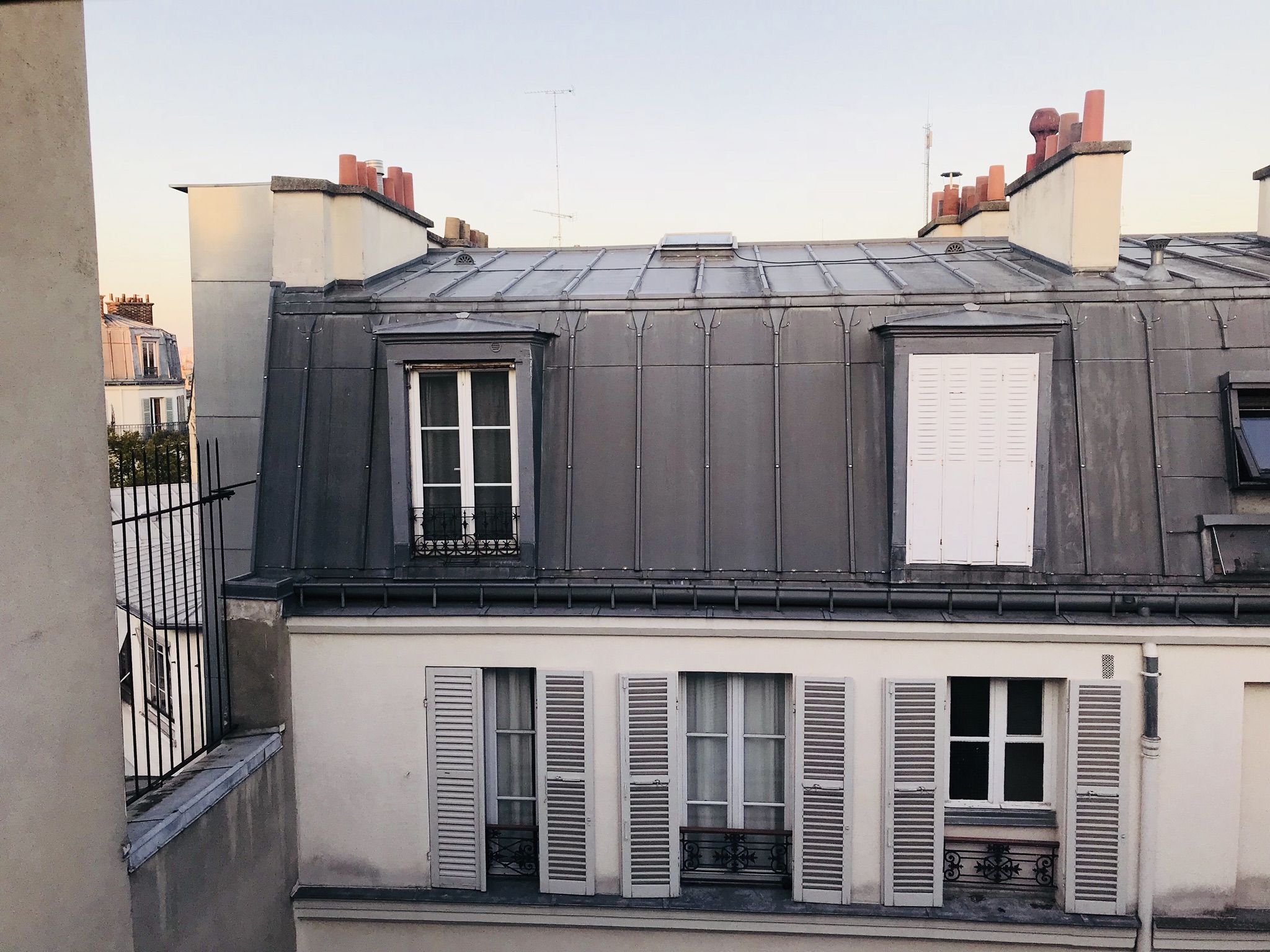 Chambre indépendante dans le centre de Paris