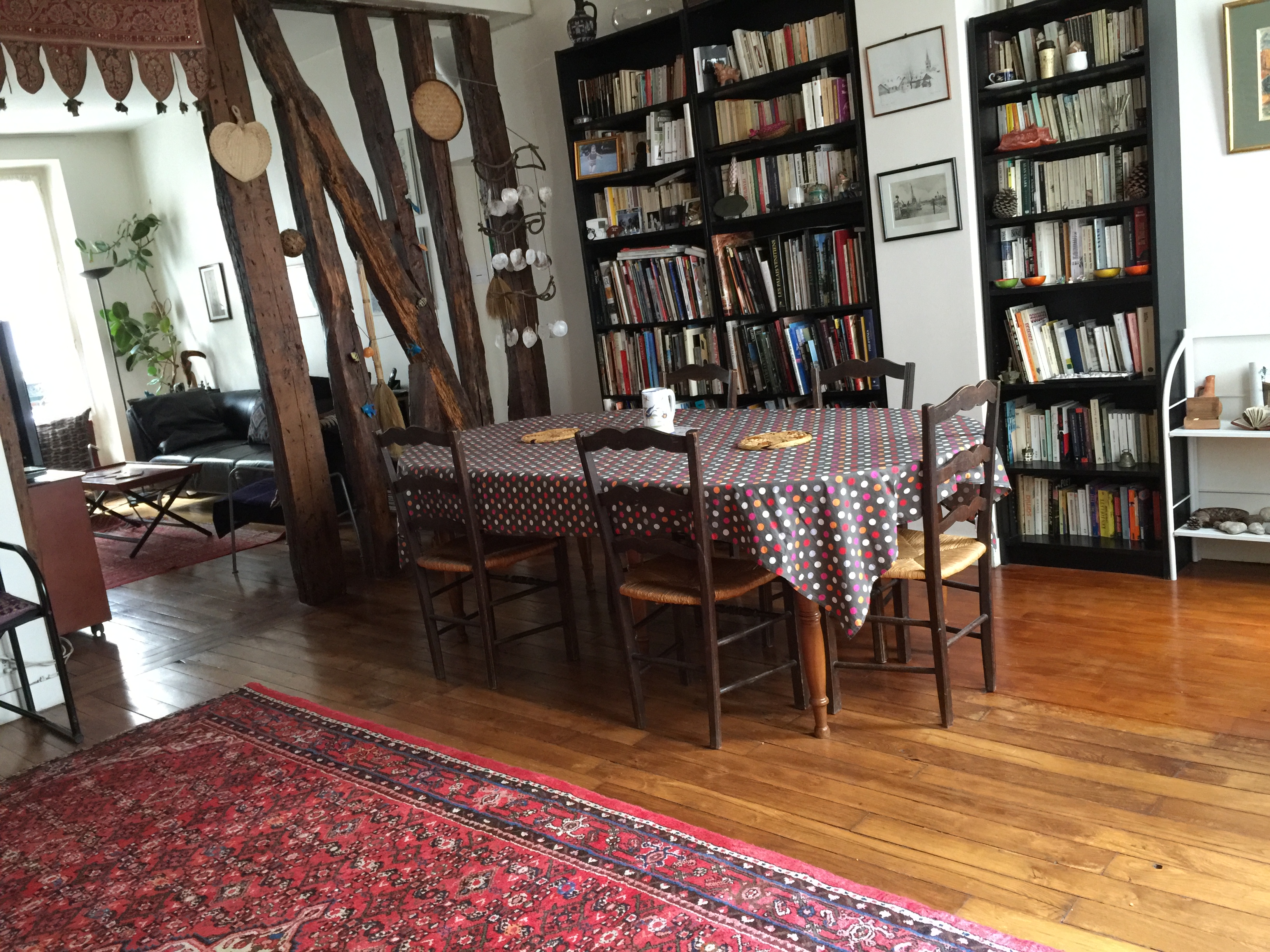 Grand appartement, 2 chambres, 2 salles de bain in Popincourt, Paris