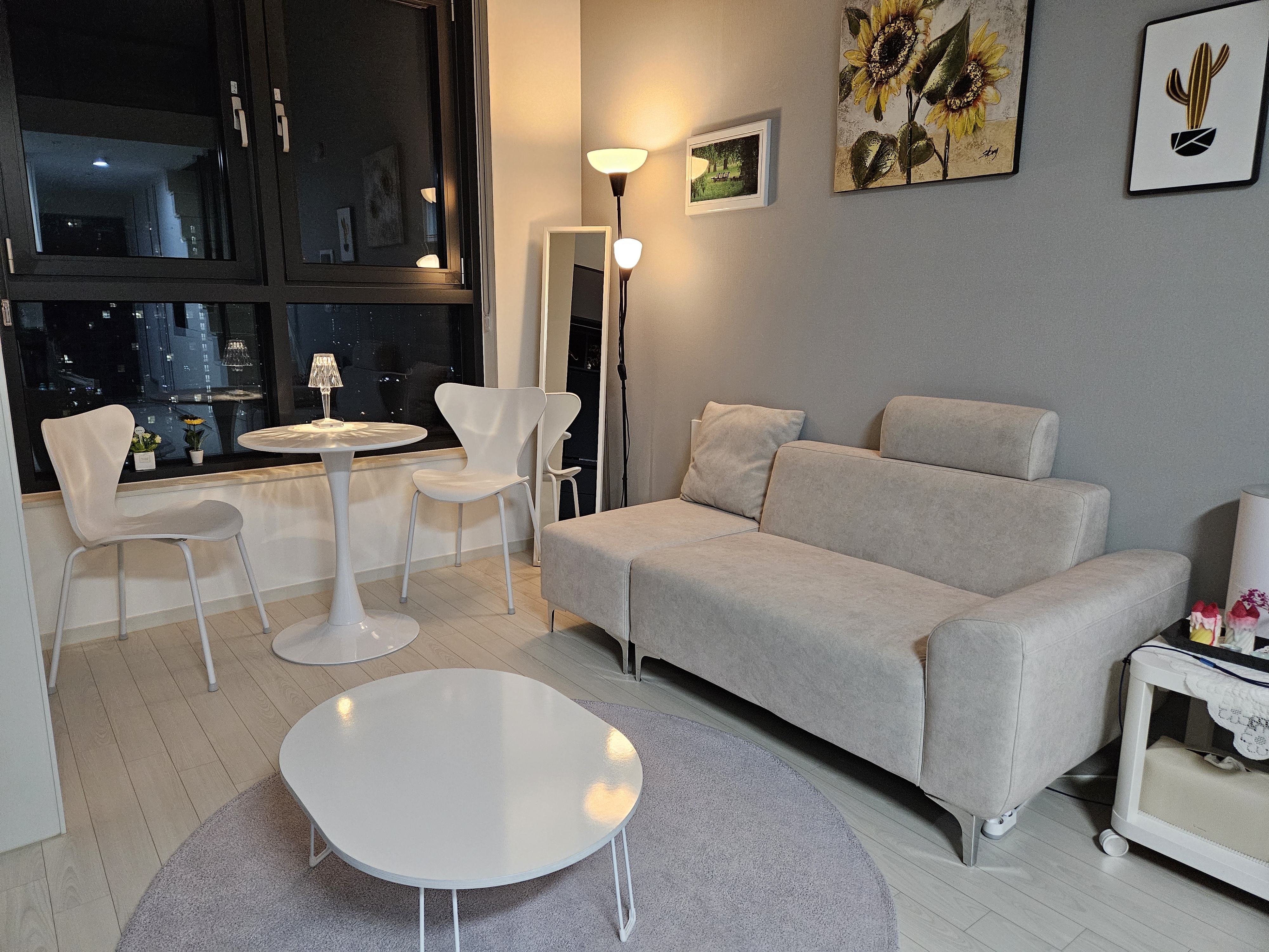 F # New duplex # Gyodong Dongseong-ro # Early check-in # Netflix # Daegu Station