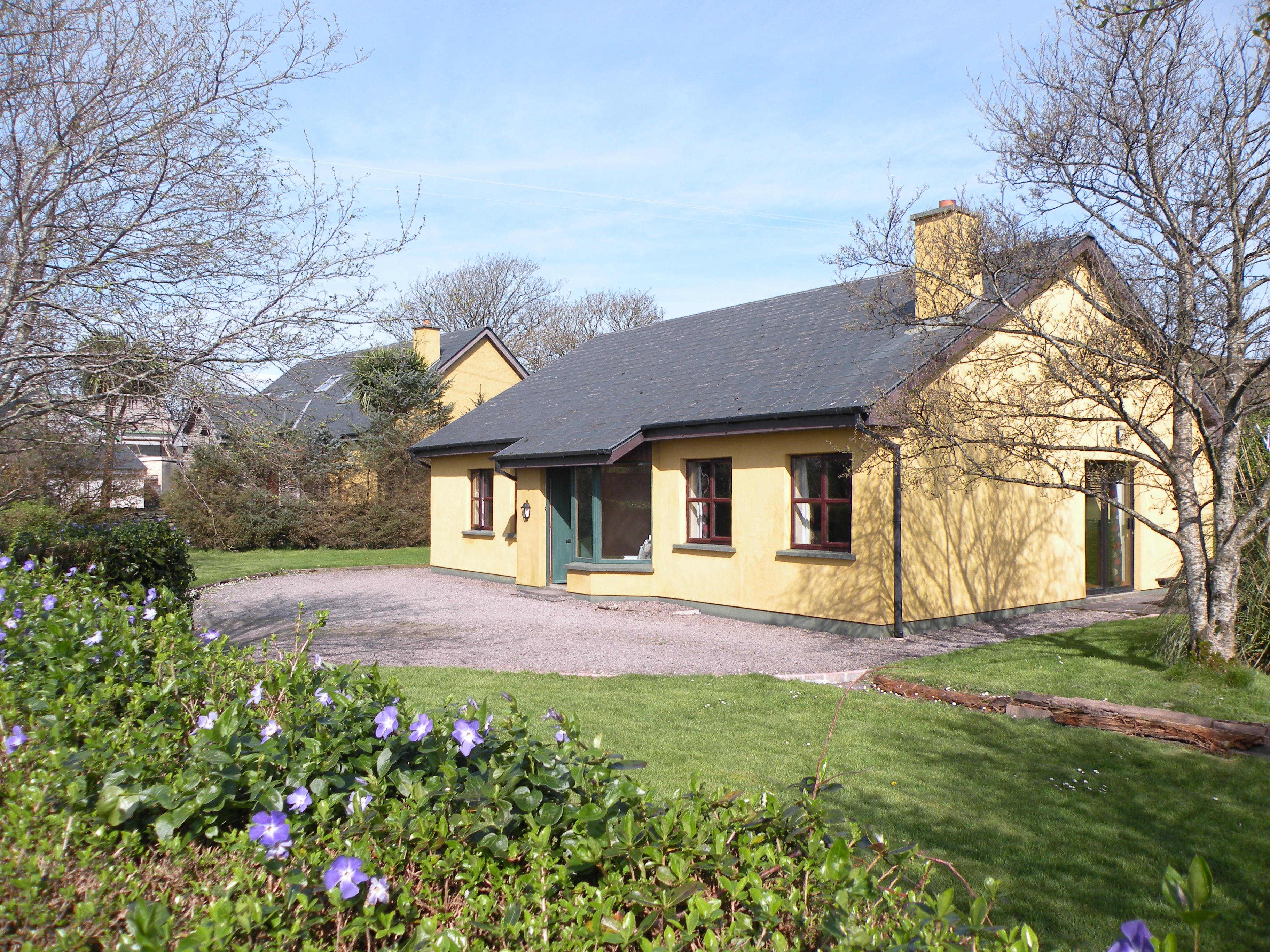 Milltown cottages Dingle quiet peaceful location Bungalows for Rent