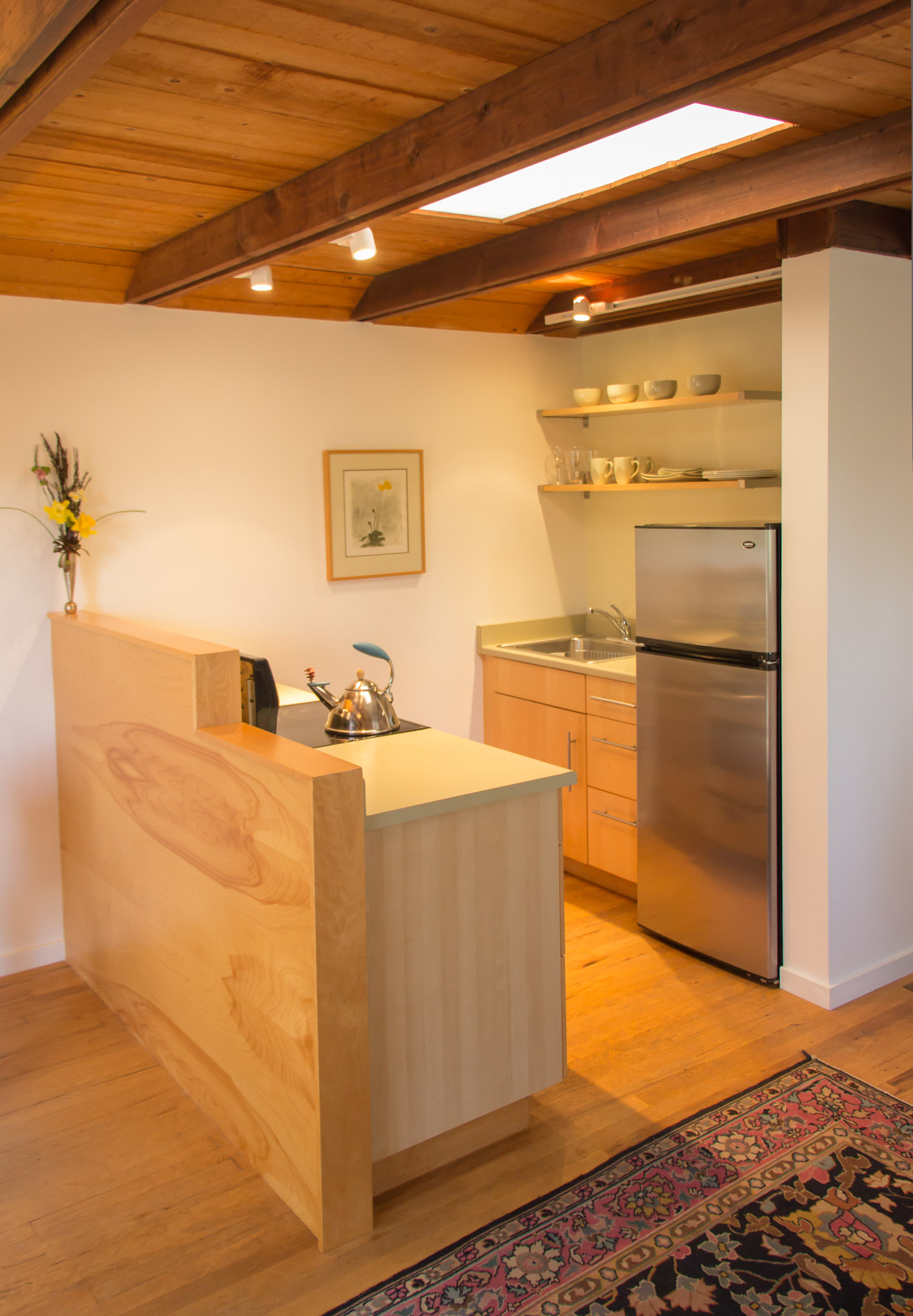 Contemporary Mendocino Studio Apartments for Rent in Mendocino