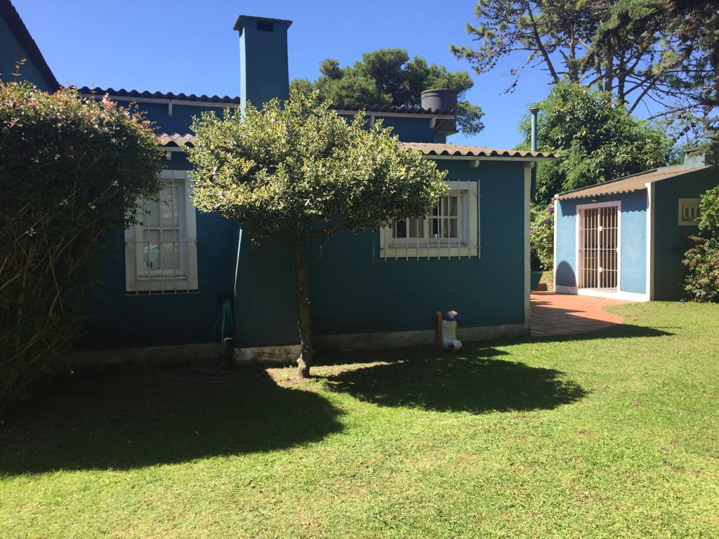 Beautiful blue house in  villa gesell large park