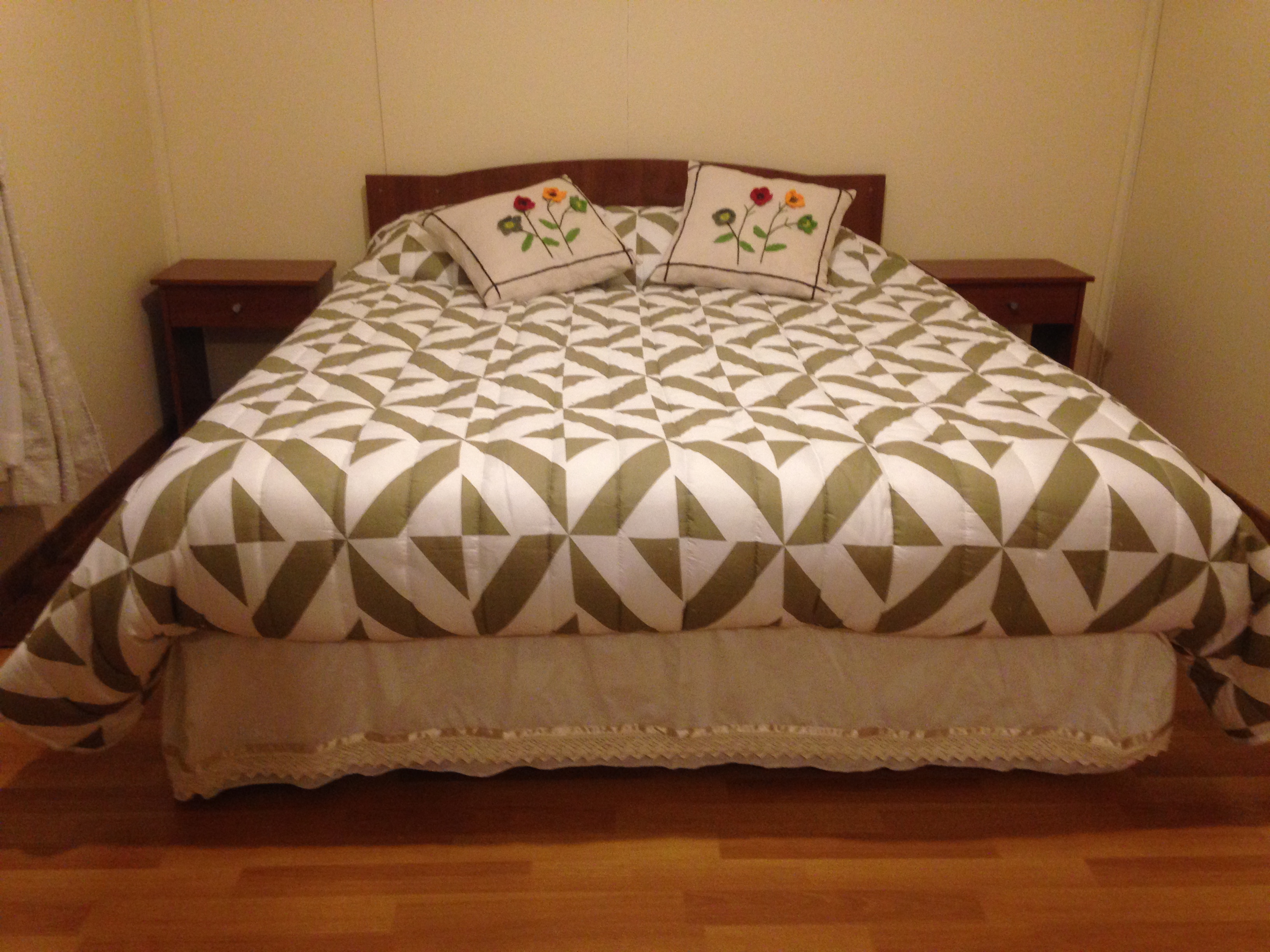 A SINGLE ROOM APARTMENT