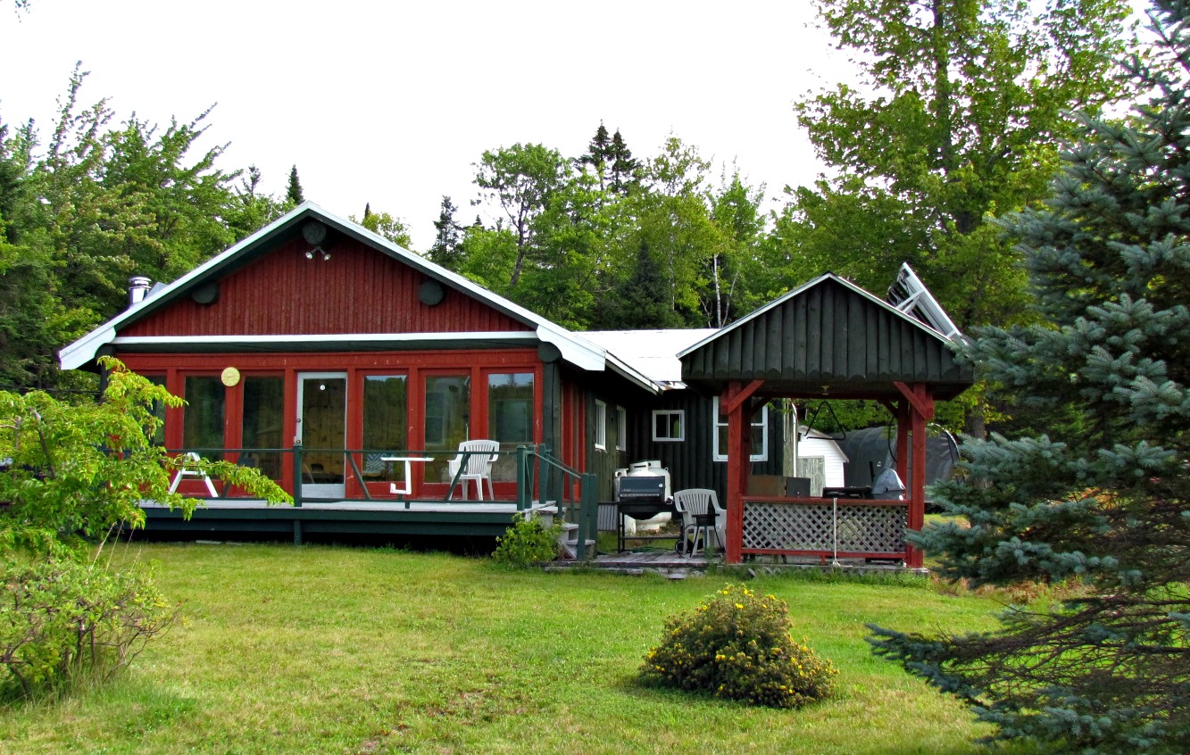 Black Bear Lodge in Maugerville, New Brunswick